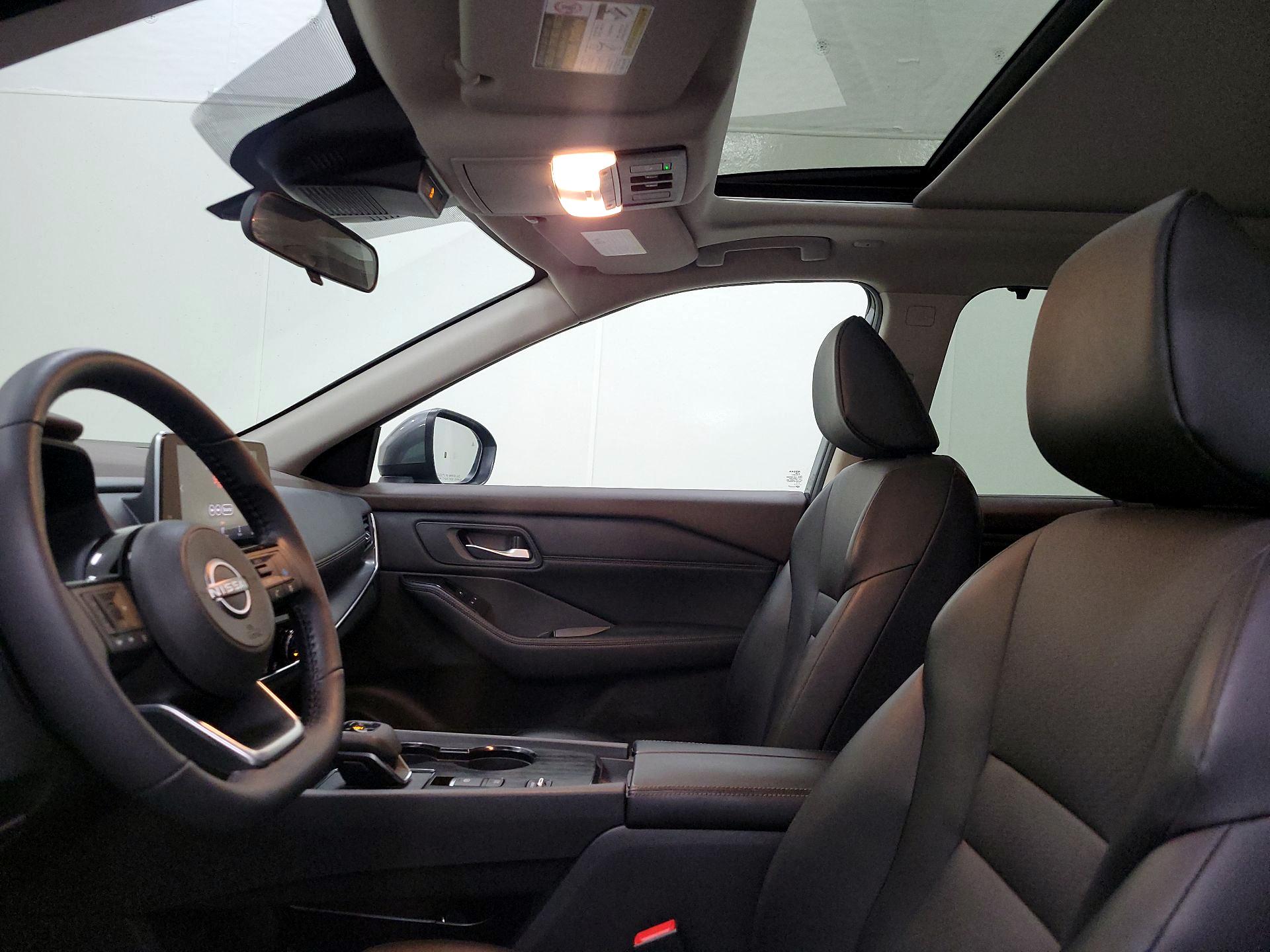 Thumbnail: 2023 Nissan Rogue - 19