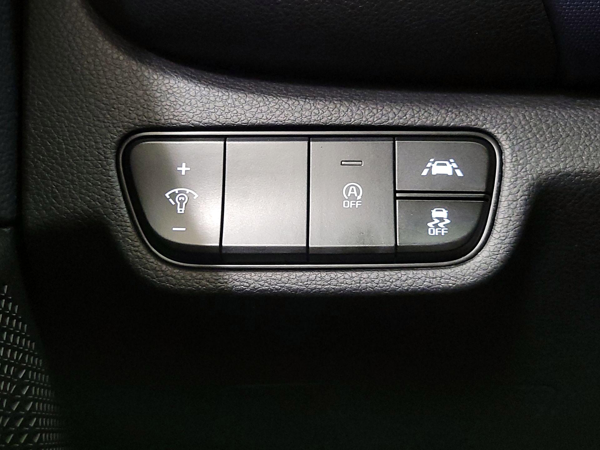 Thumbnail: 2021 Kia Seltos - 13