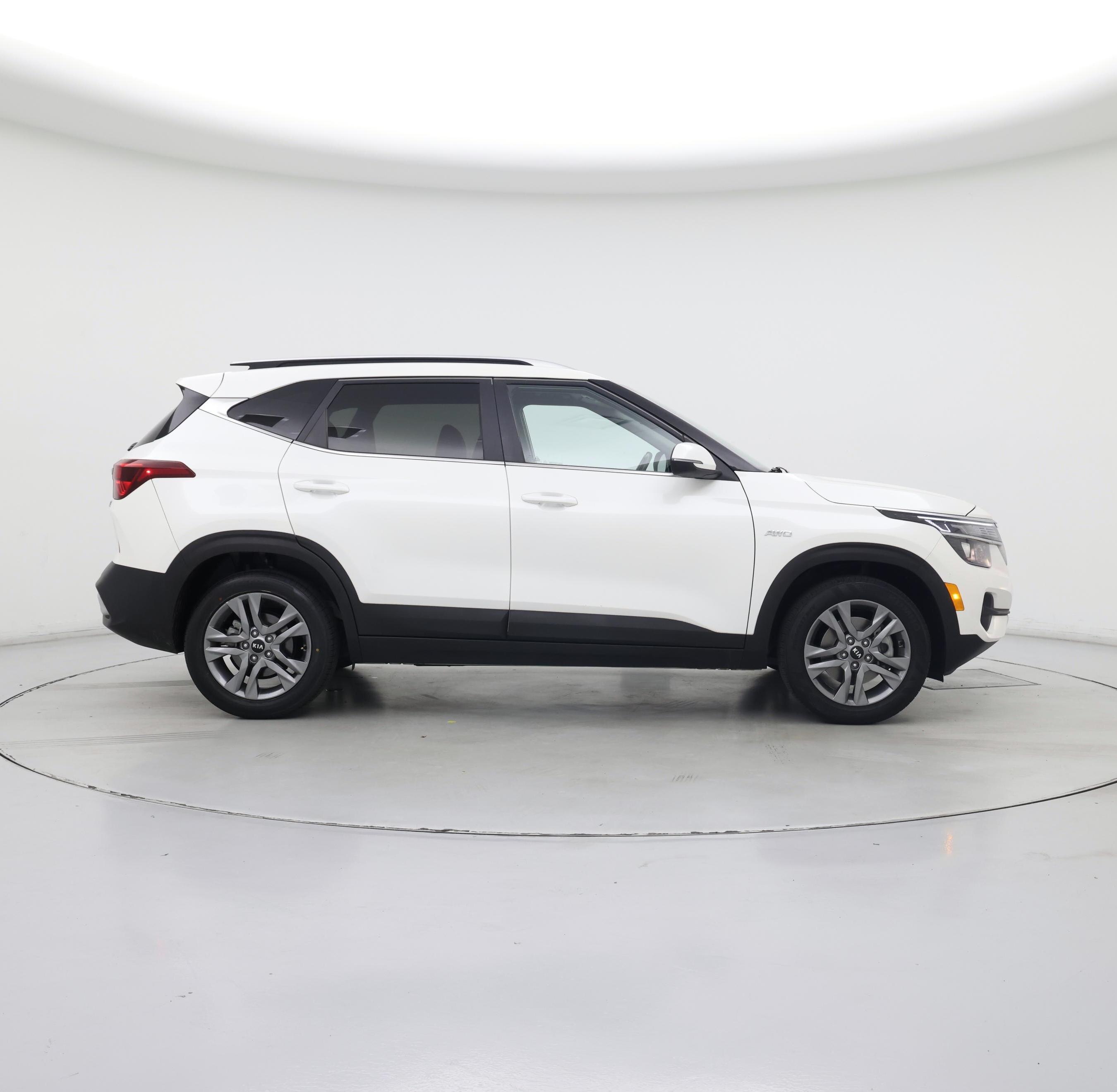 Thumbnail: 2021 Kia Seltos - 7