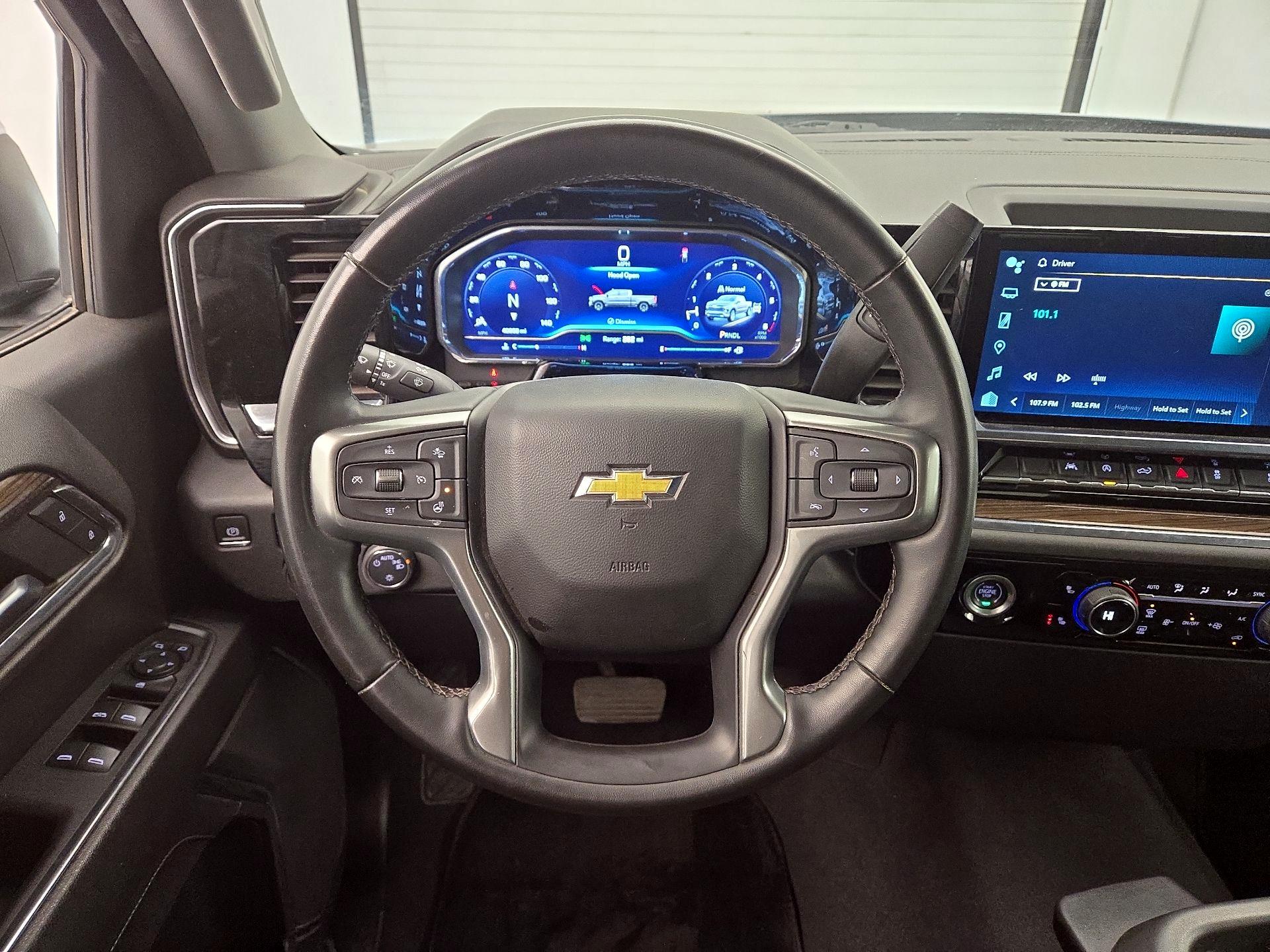 Thumbnail: 2023 Chevrolet Silverado 1500 - 10