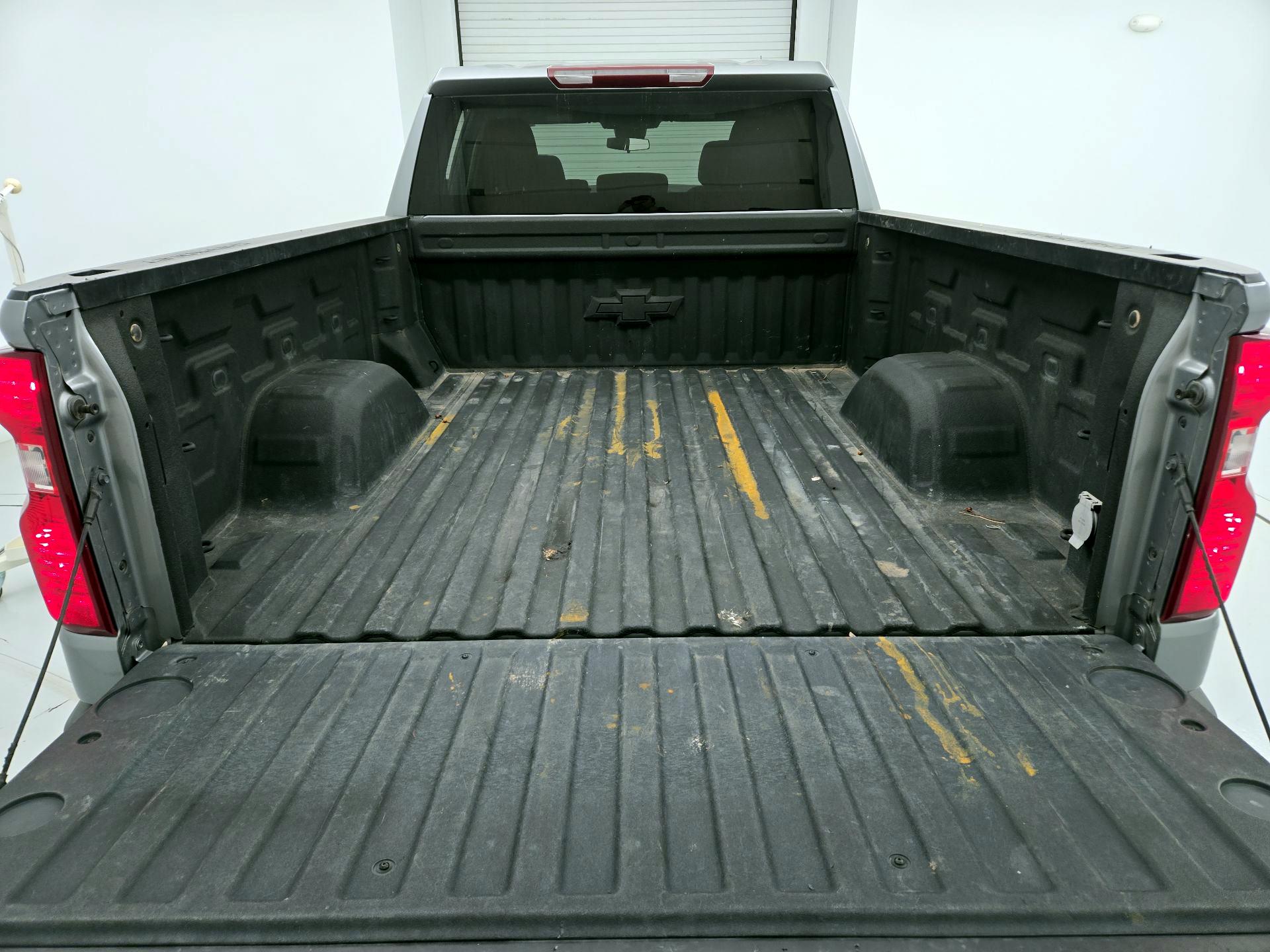 Thumbnail: 2023 Chevrolet Silverado 1500 - 20