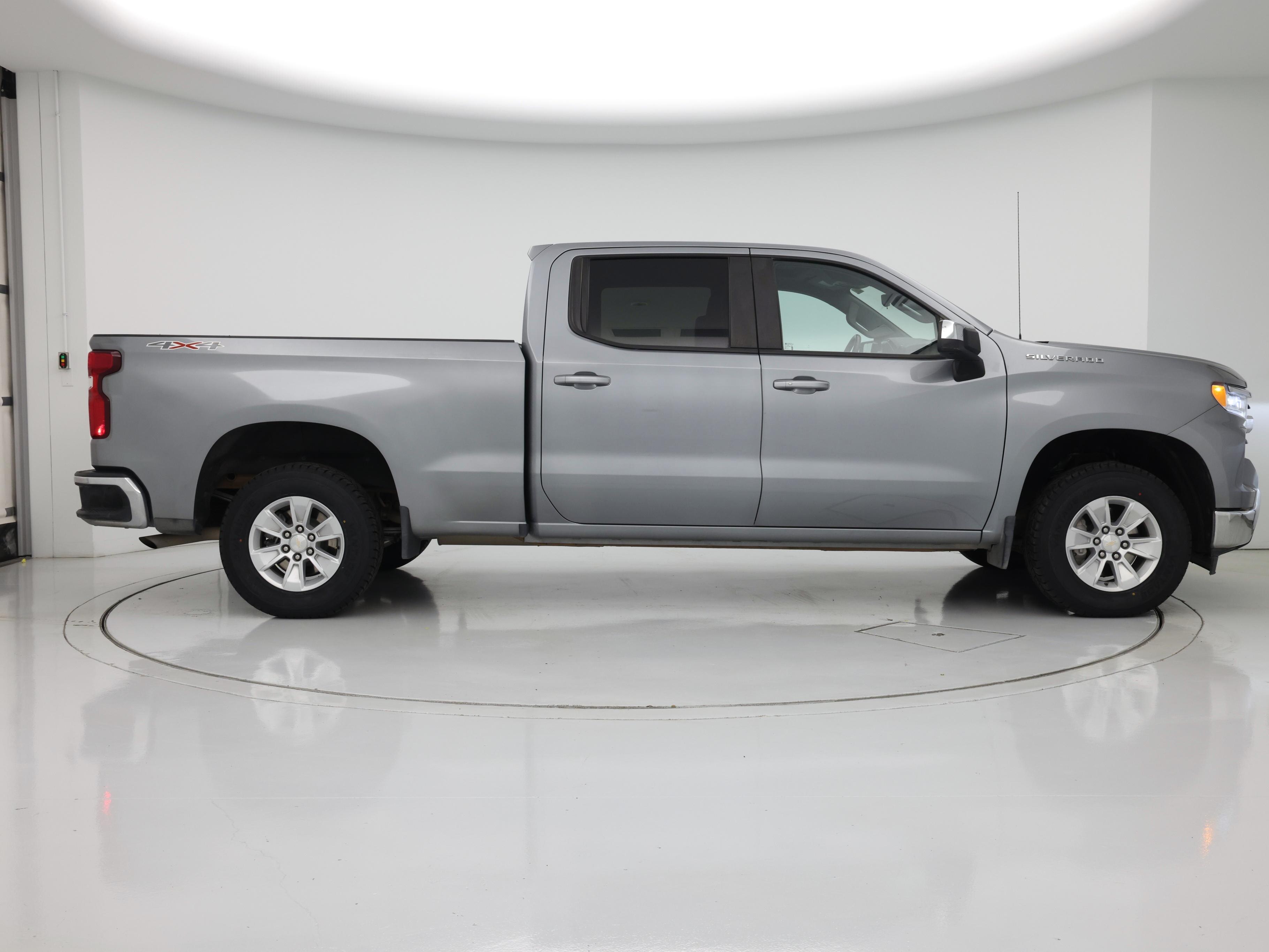 Thumbnail: 2023 Chevrolet Silverado 1500 - 7