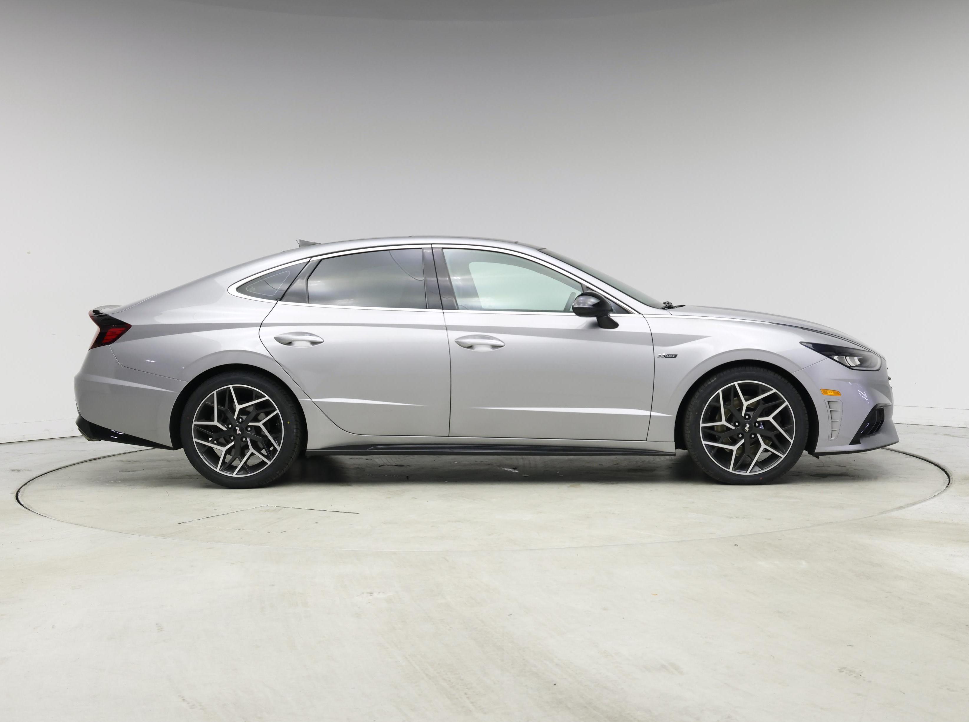 Thumbnail: 2023 Hyundai Sonata - 7