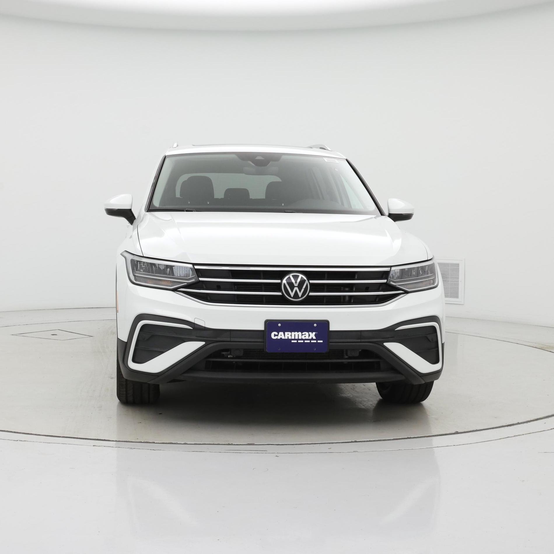 Thumbnail: 2022 Volkswagen Tiguan - 5