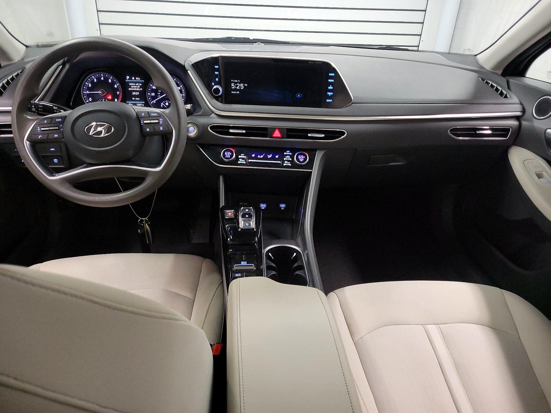 Thumbnail: 2023 Hyundai Sonata - 9