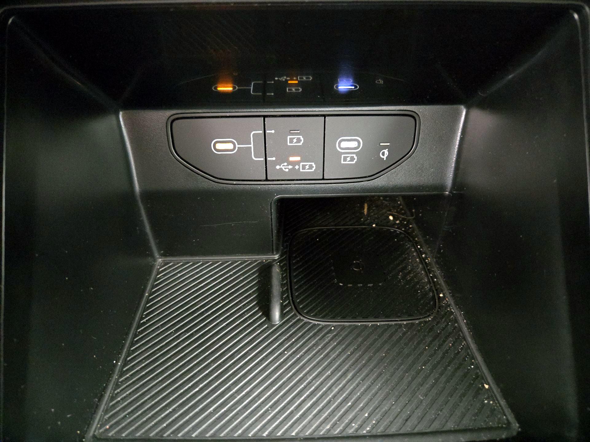 Thumbnail: 2024 Kia Sorento - 19