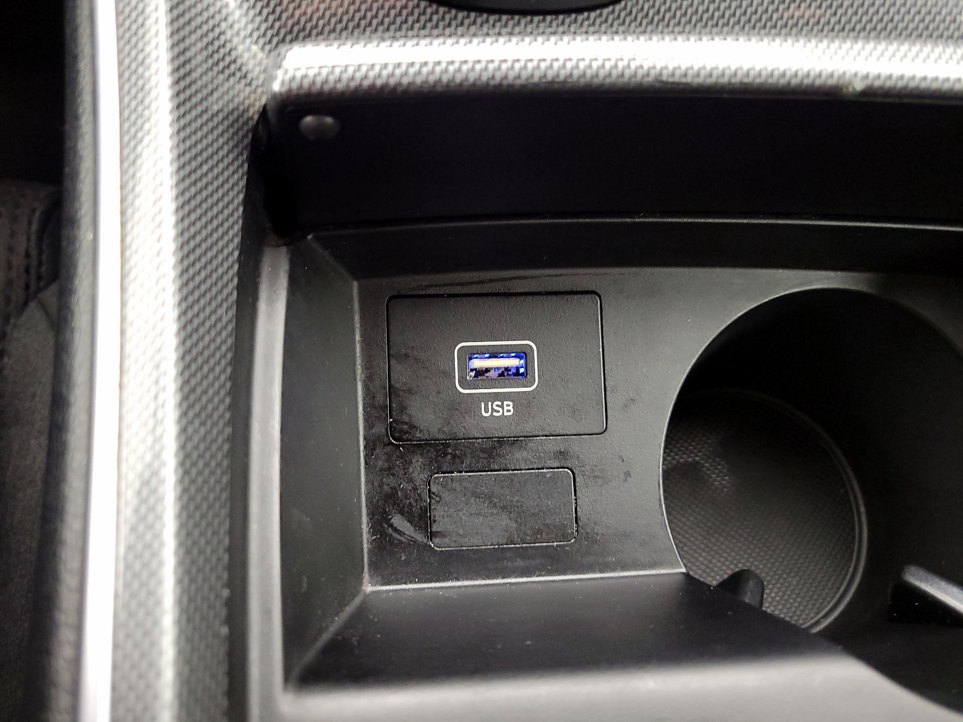 Thumbnail: 2021 Hyundai Santa Fe - 18