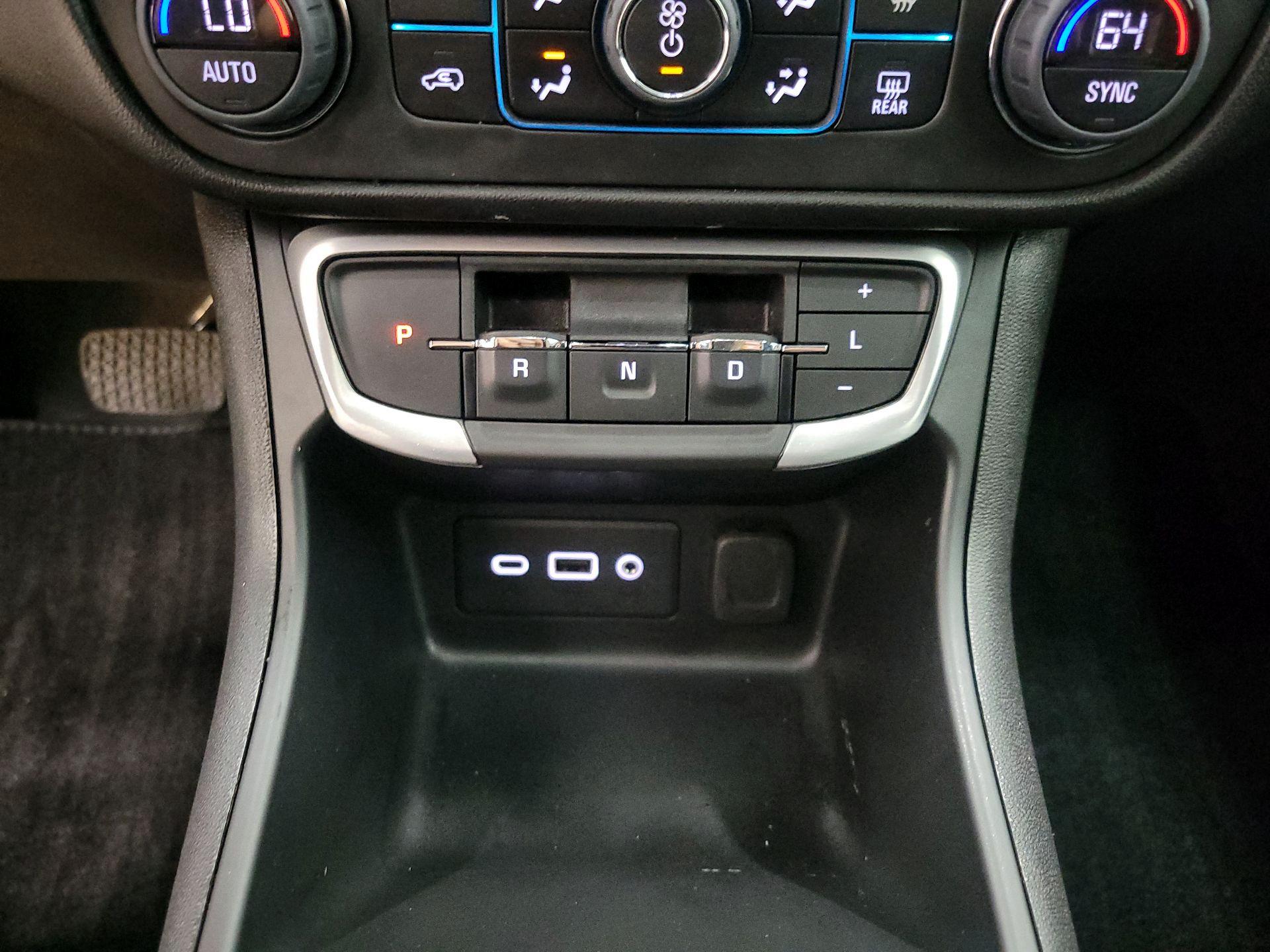 Thumbnail: 2023 GMC Terrain - 17