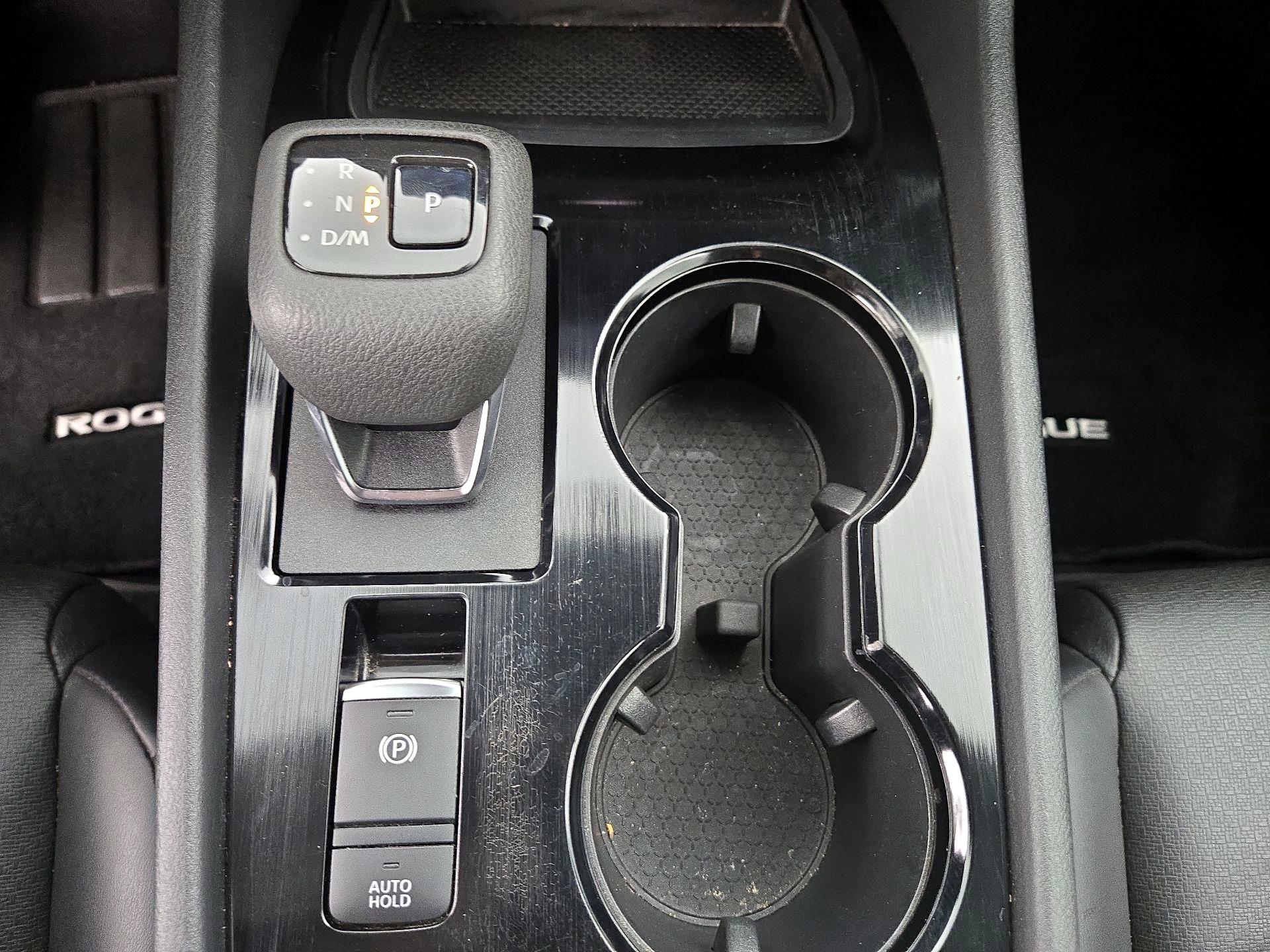 Thumbnail: 2021 Nissan Rogue - 17