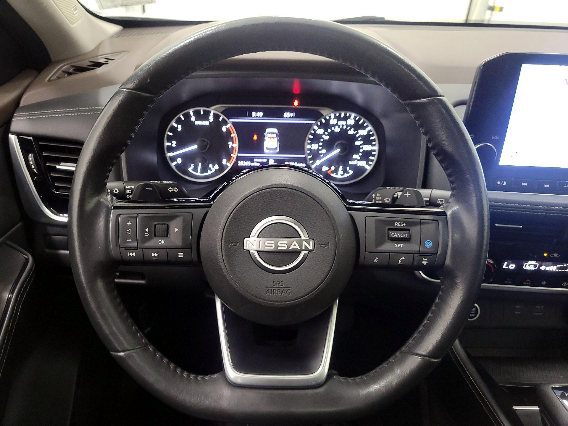 Thumbnail: 2023 Nissan Rogue - 10