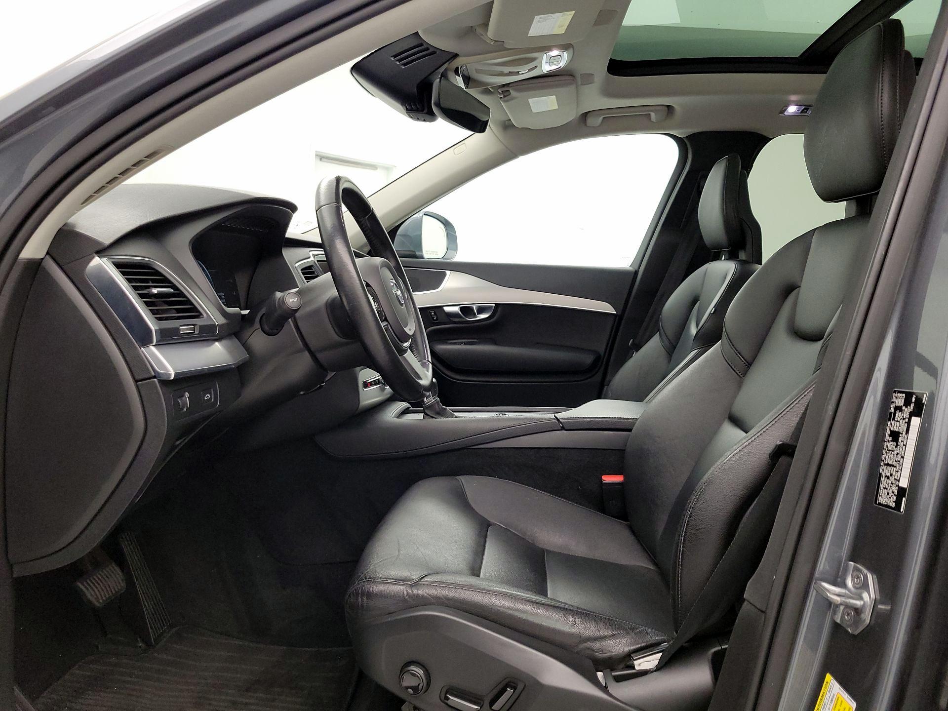 Thumbnail: 2017 Volvo XC90 - 11