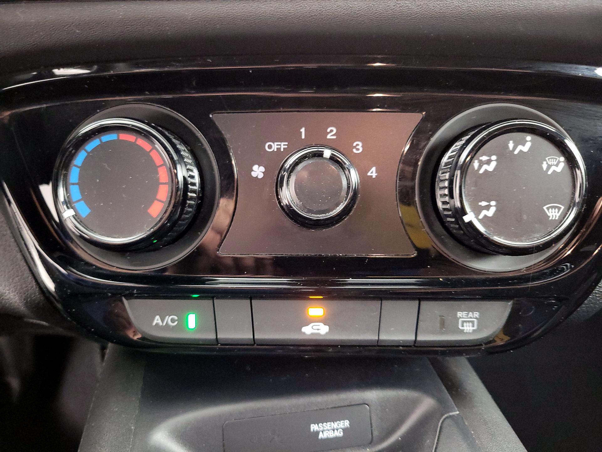 Thumbnail: 2019 Honda HR-V - 16