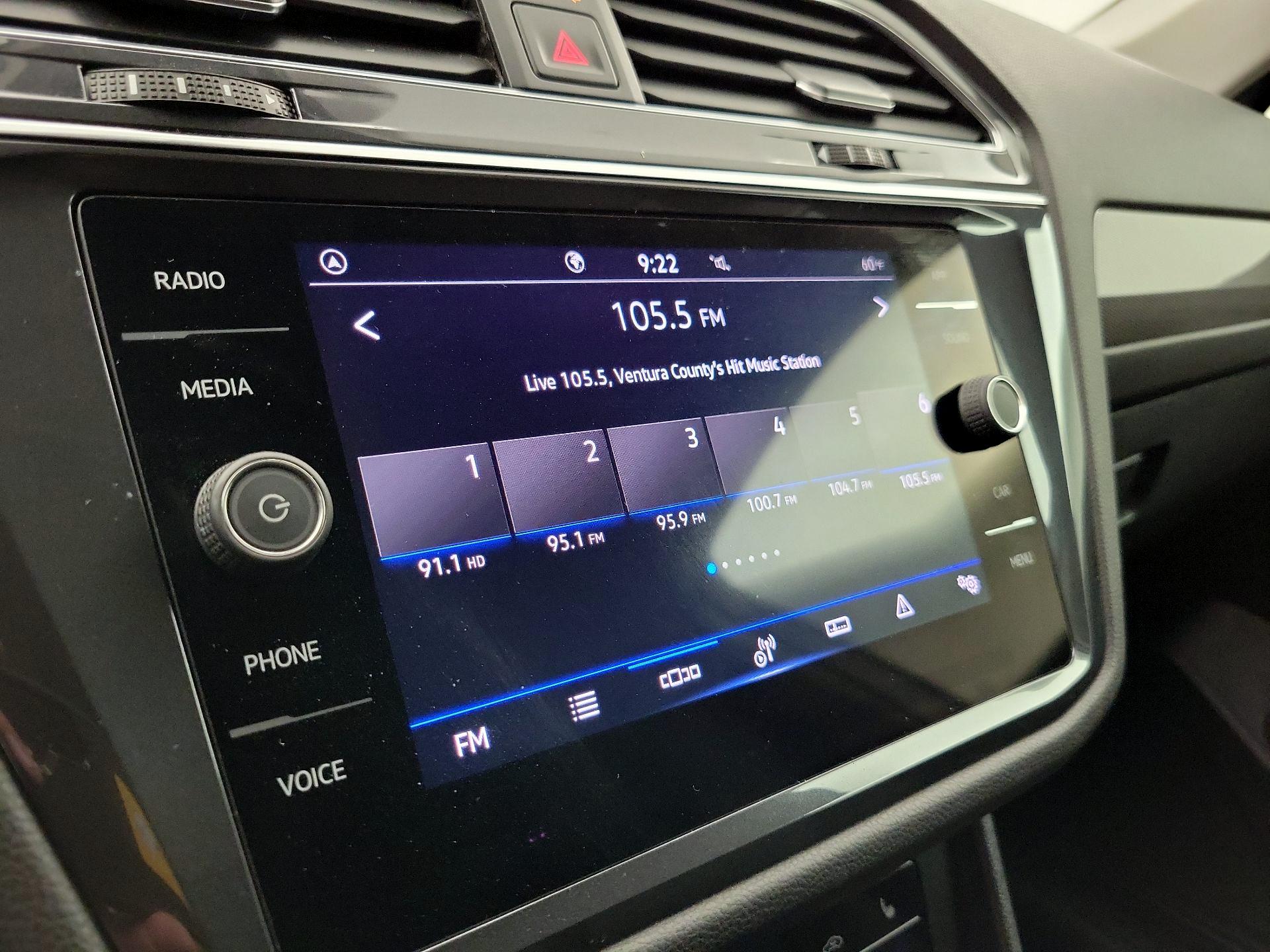 Thumbnail: 2022 Volkswagen Tiguan - 15