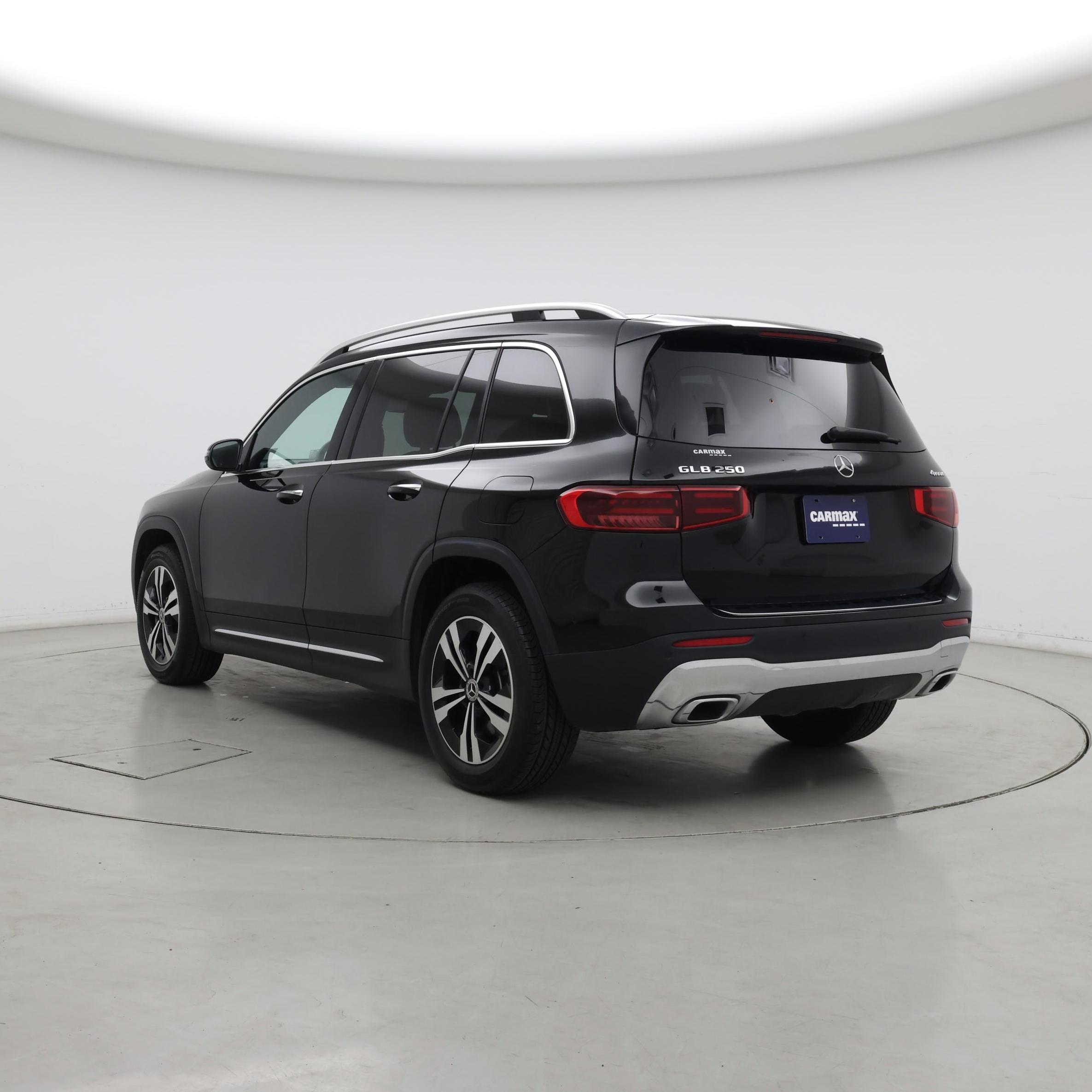 Thumbnail: 2024 Mercedes-Benz GLB - 2