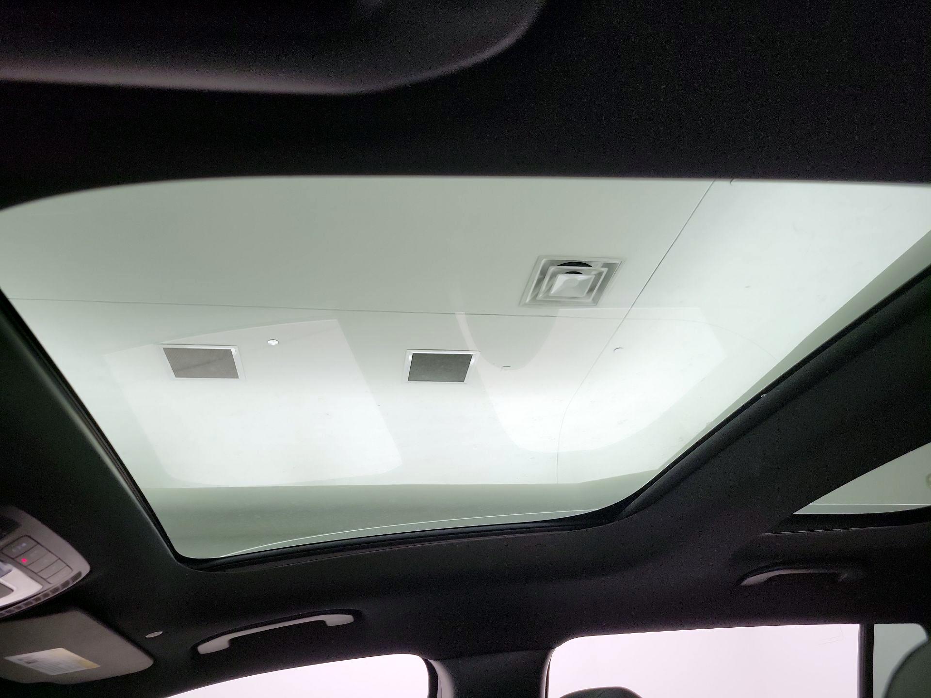 Thumbnail: 2024 Mercedes-Benz GLB - 20