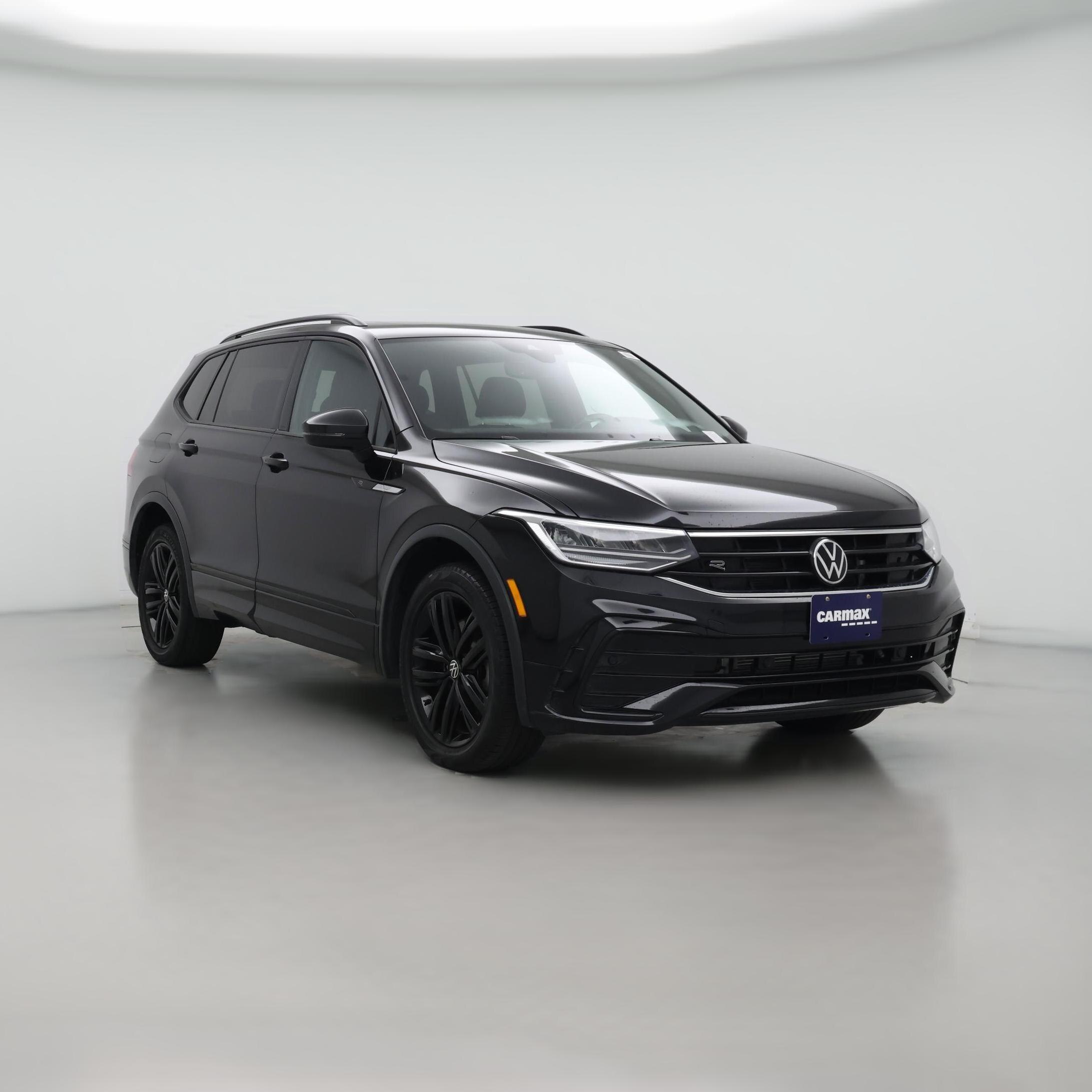 Thumbnail: 2022 Volkswagen Tiguan - 1