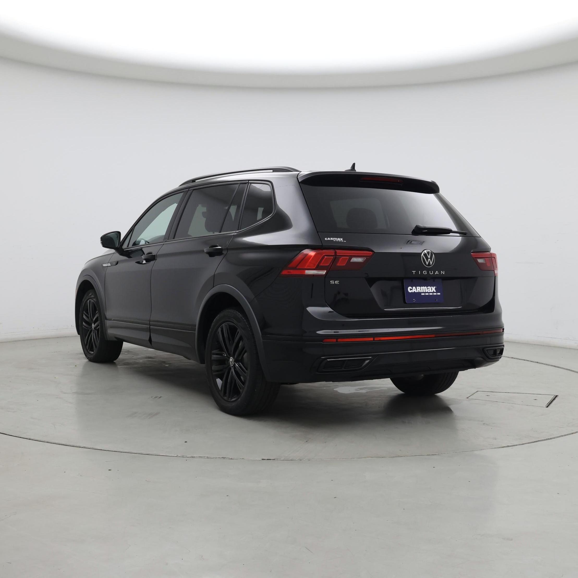 Thumbnail: 2022 Volkswagen Tiguan - 2