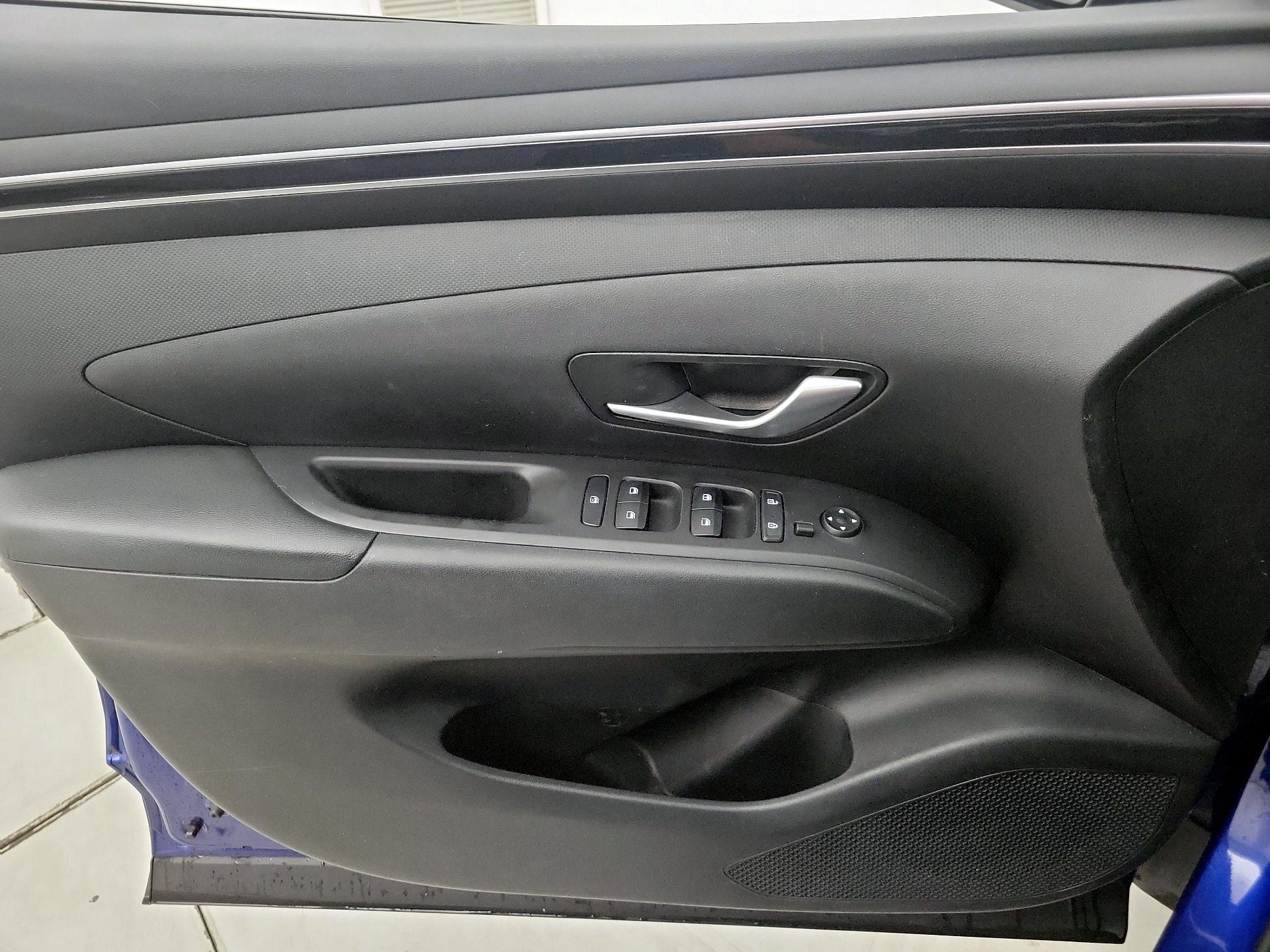 Thumbnail: 2022 Hyundai Tucson - 12