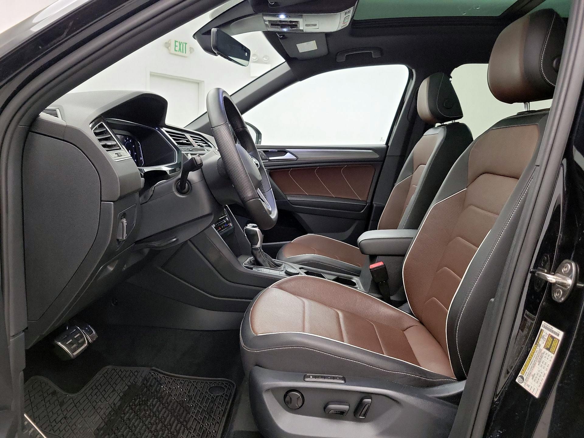 Thumbnail: 2022 Volkswagen Tiguan - 20