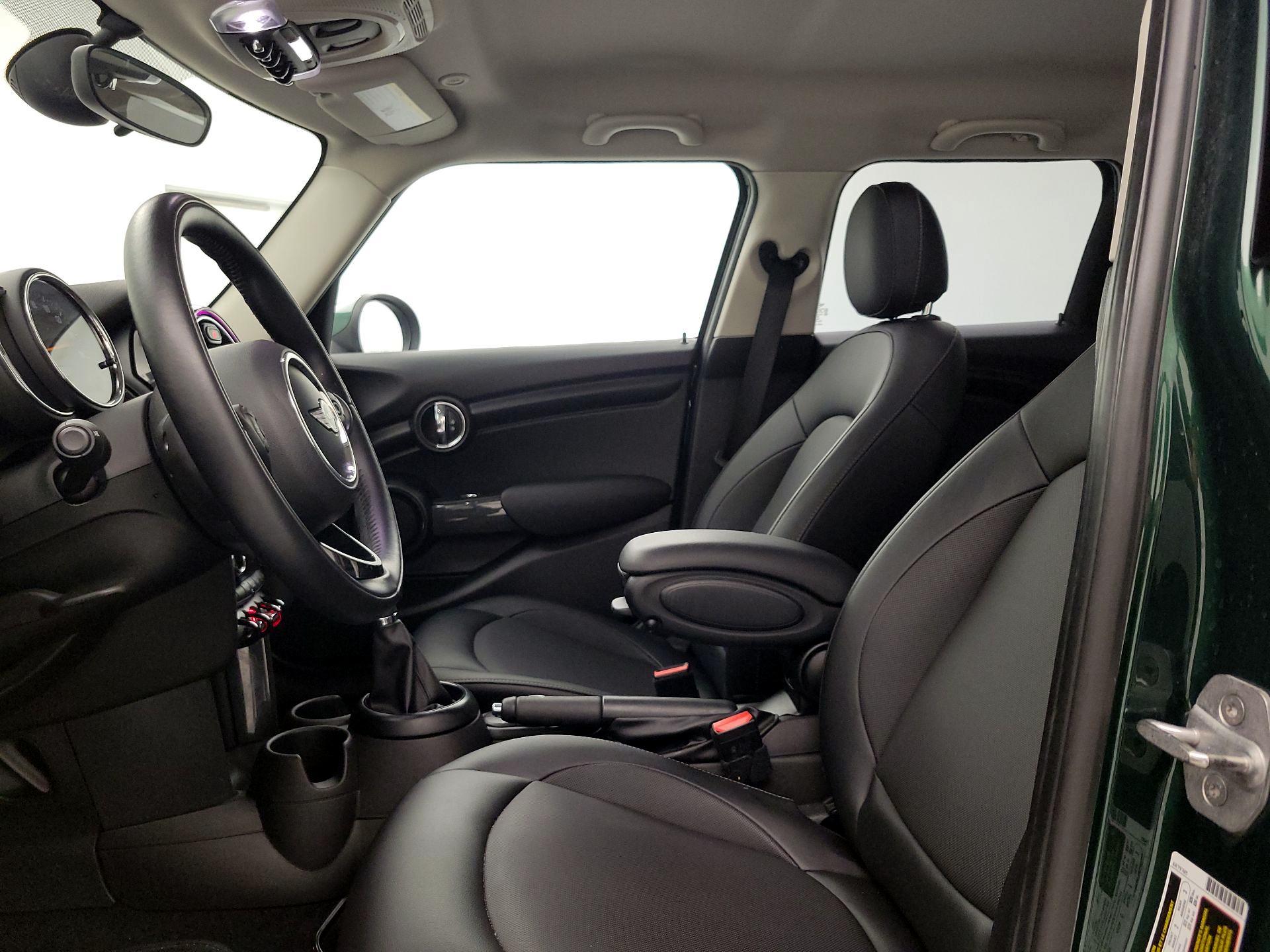 Thumbnail: 2018 MINI Cooper Hardtop - 11