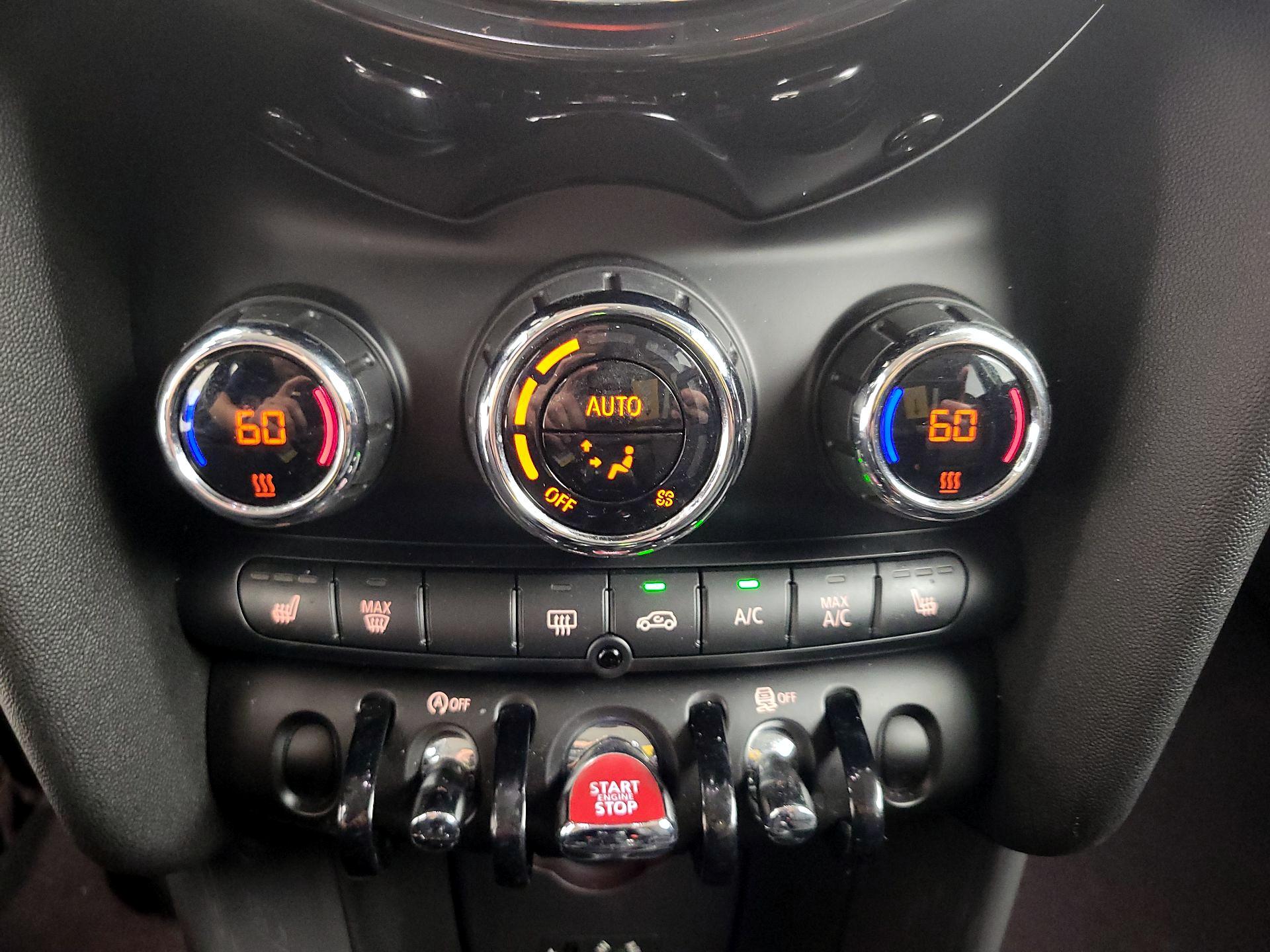 Thumbnail: 2018 MINI Cooper Hardtop - 16