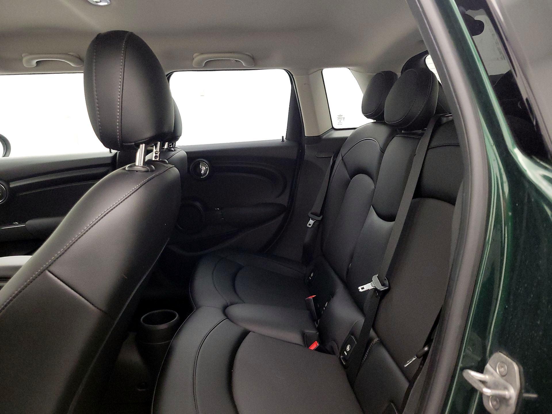 Thumbnail: 2018 MINI Cooper Hardtop - 19