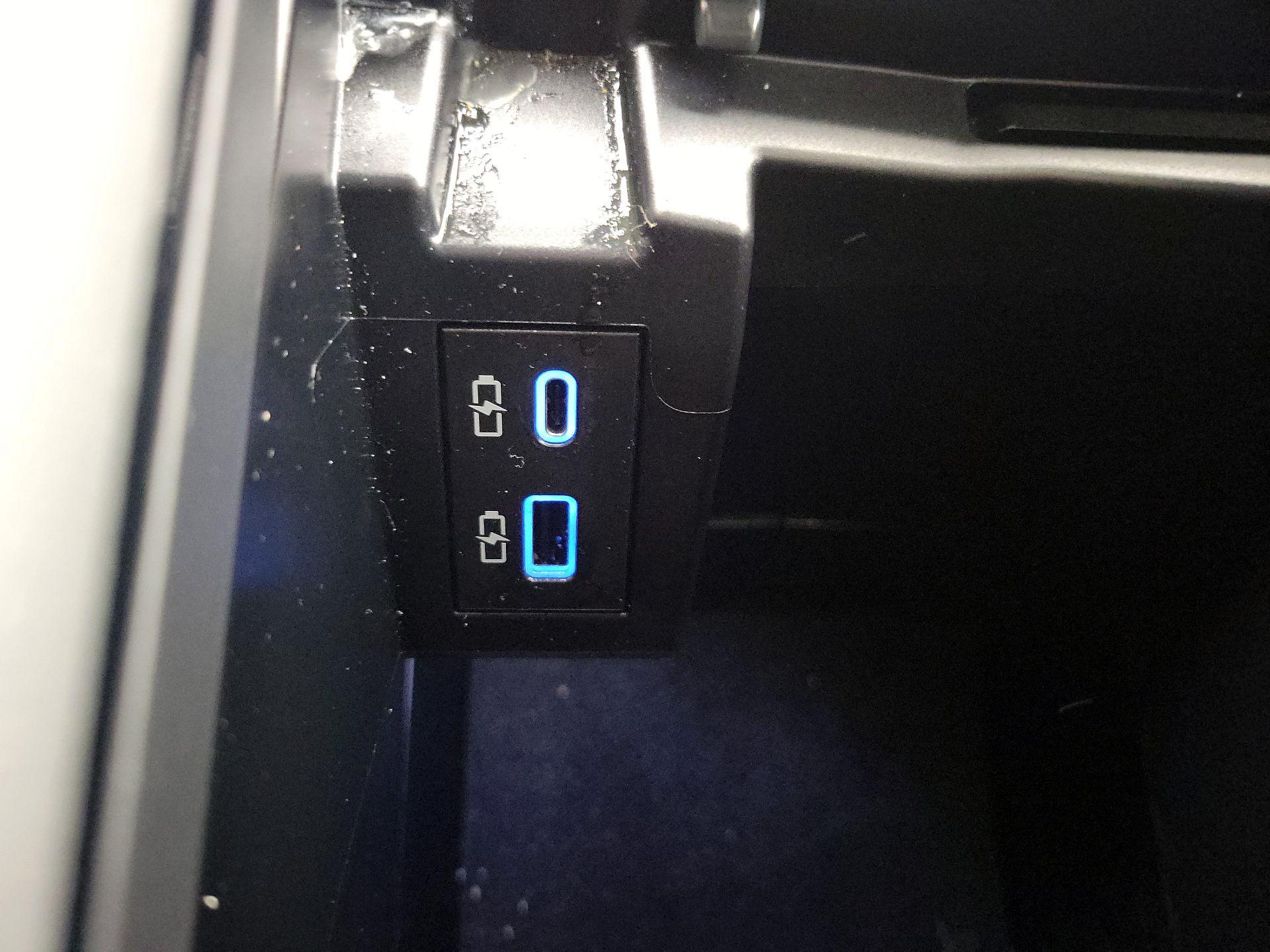 Thumbnail: 2021 Toyota Sienna - 19