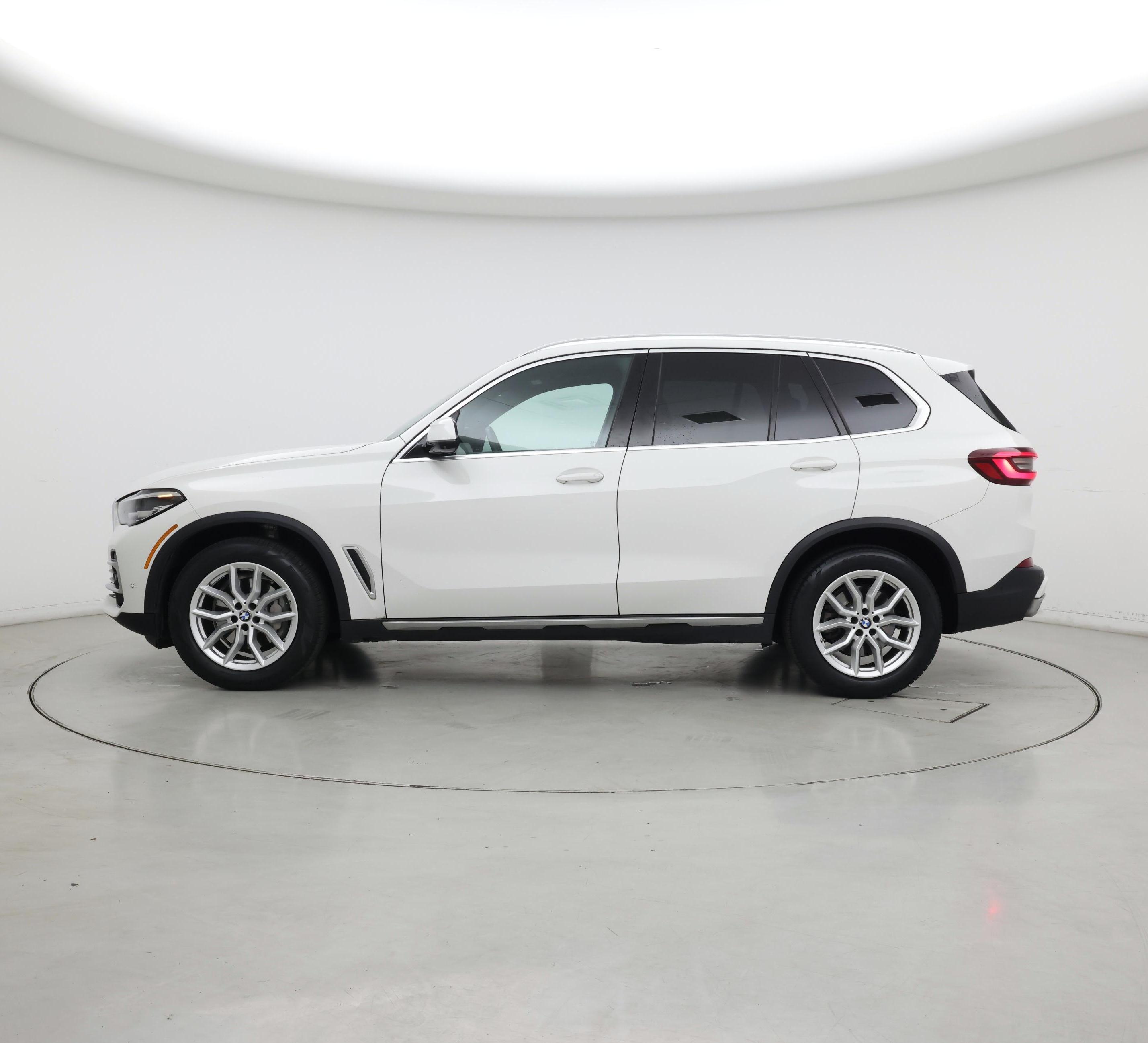 Thumbnail: 2023 BMW X5 - 3
