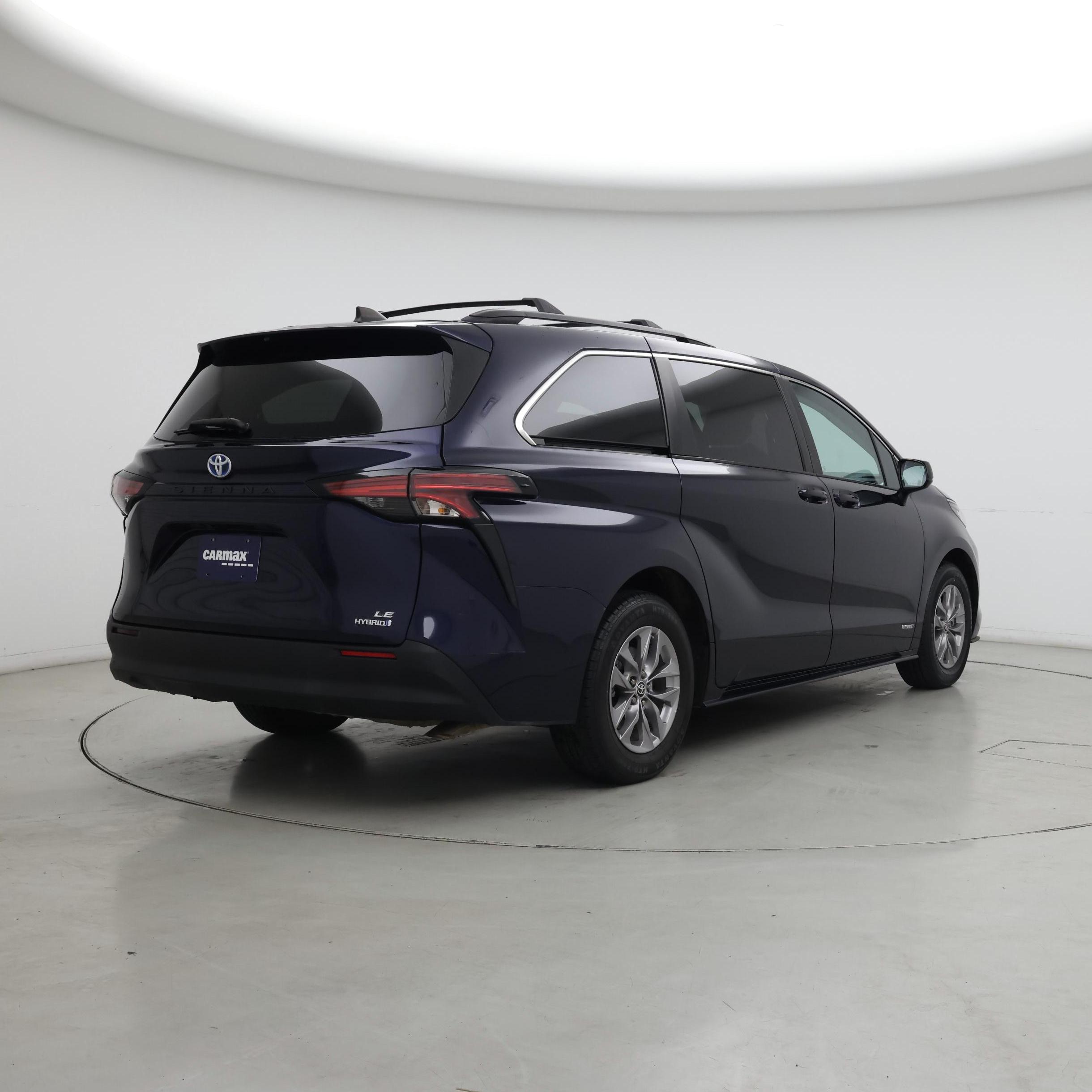 Thumbnail: 2021 Toyota Sienna - 8