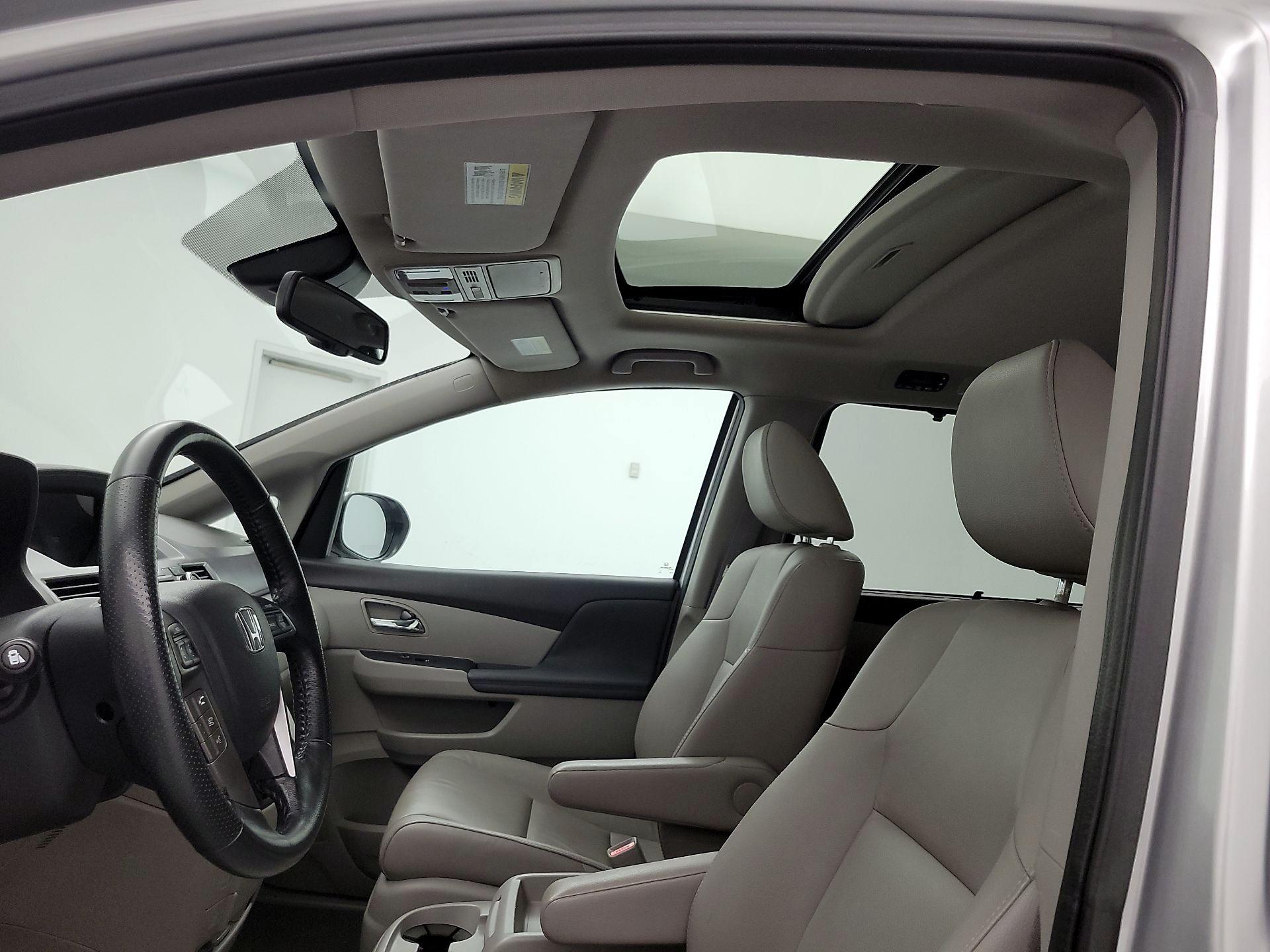 Thumbnail: 2014 Honda Odyssey - 20