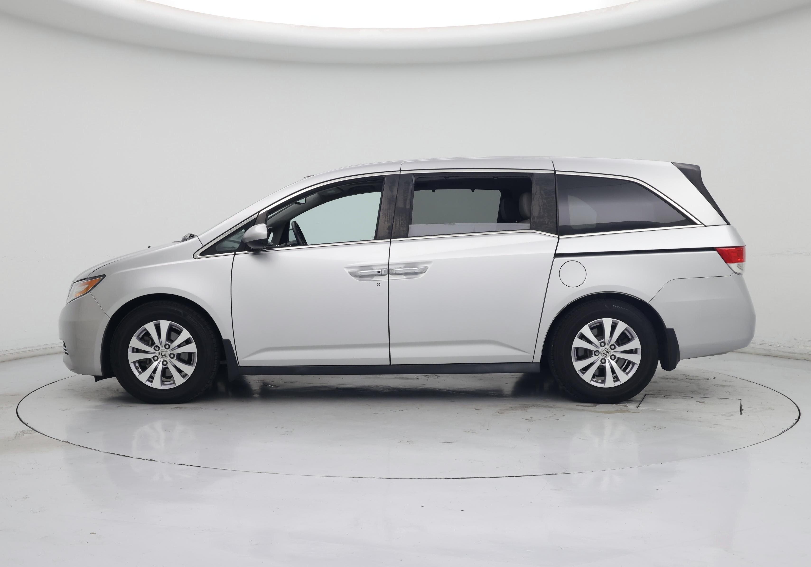 Thumbnail: 2014 Honda Odyssey - 3