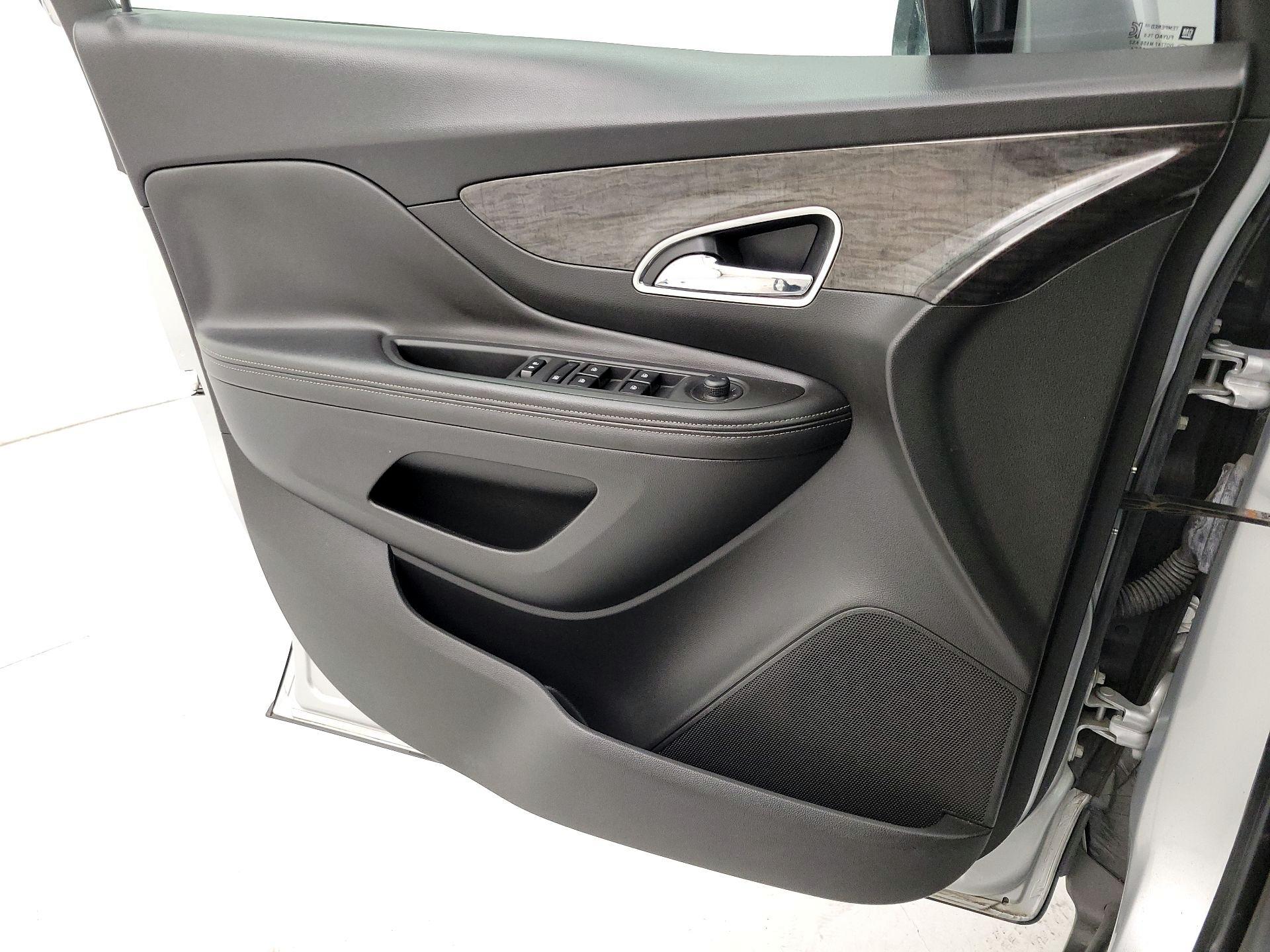 Thumbnail: 2015 Buick Encore - 12