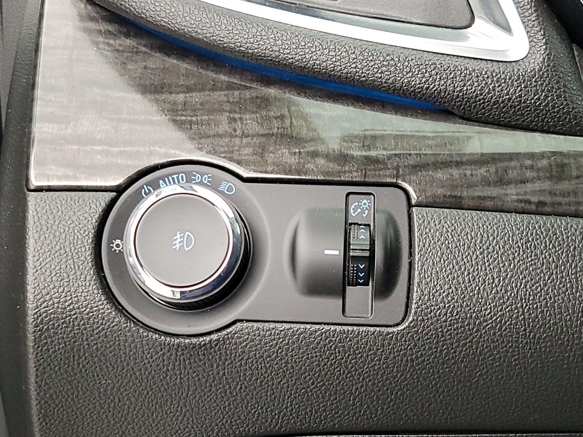 Thumbnail: 2015 Buick Encore - 13