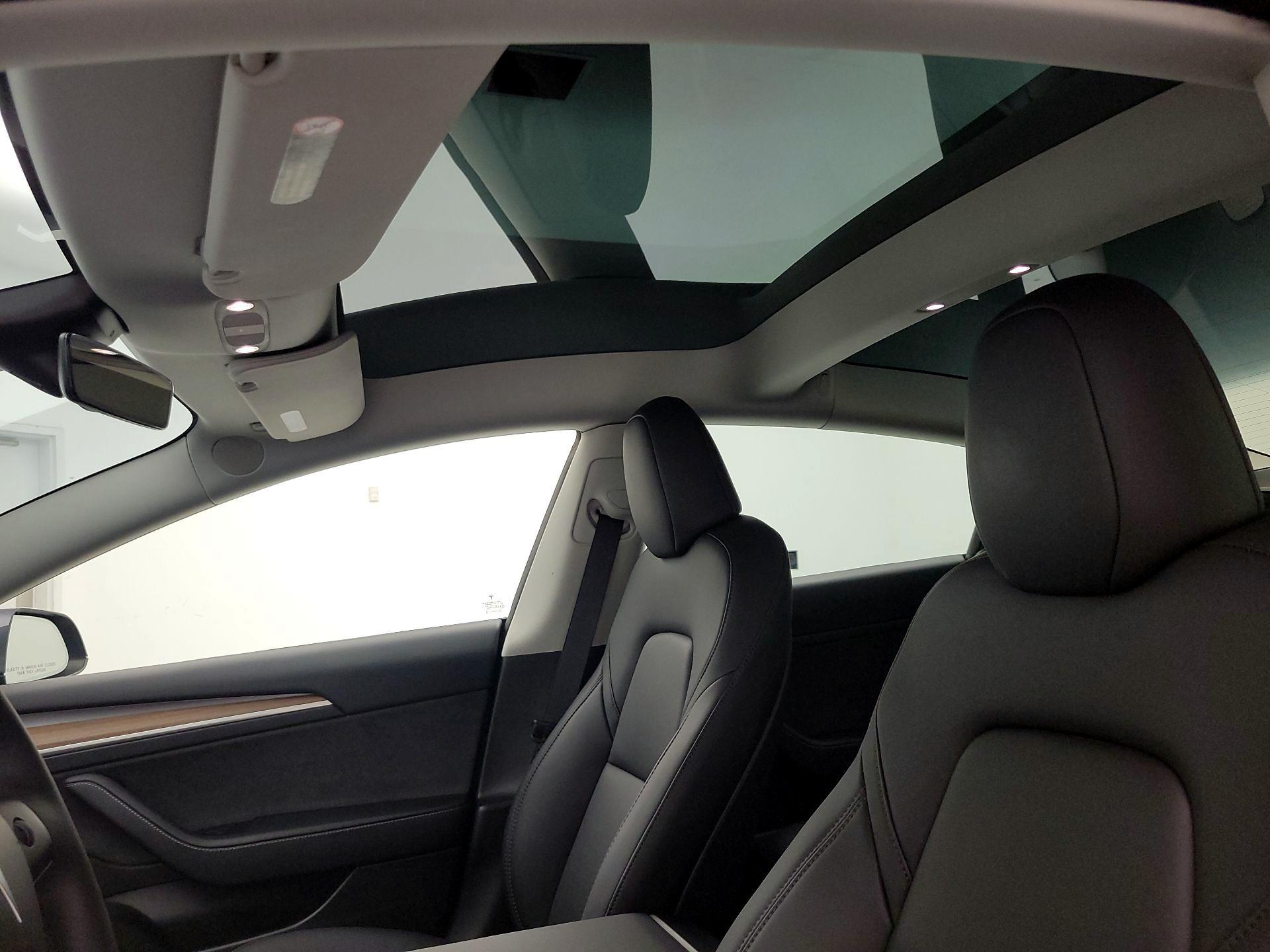 Thumbnail: 2023 Tesla Model 3 - 18