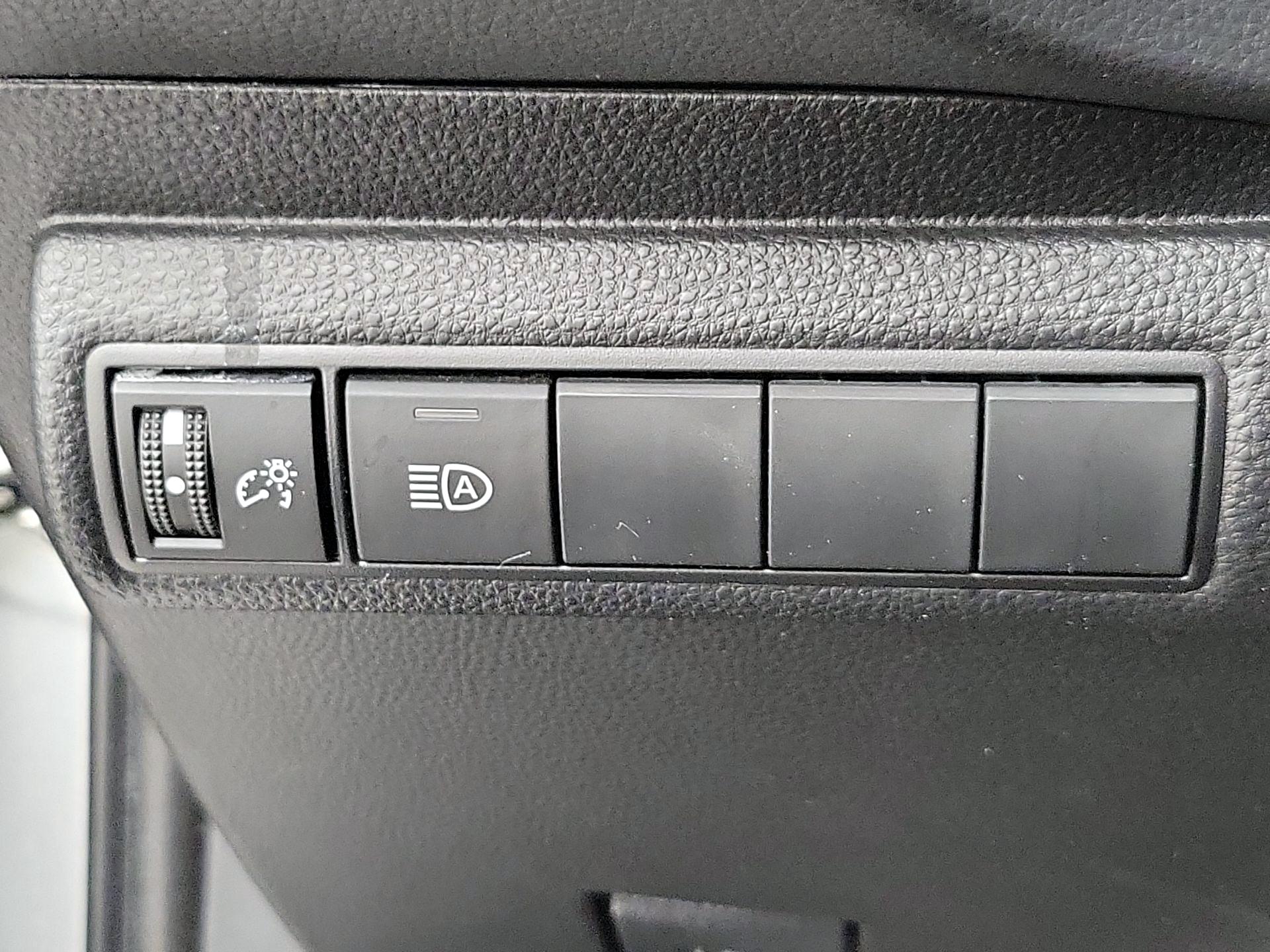 Thumbnail: 2022 Toyota Corolla - 13