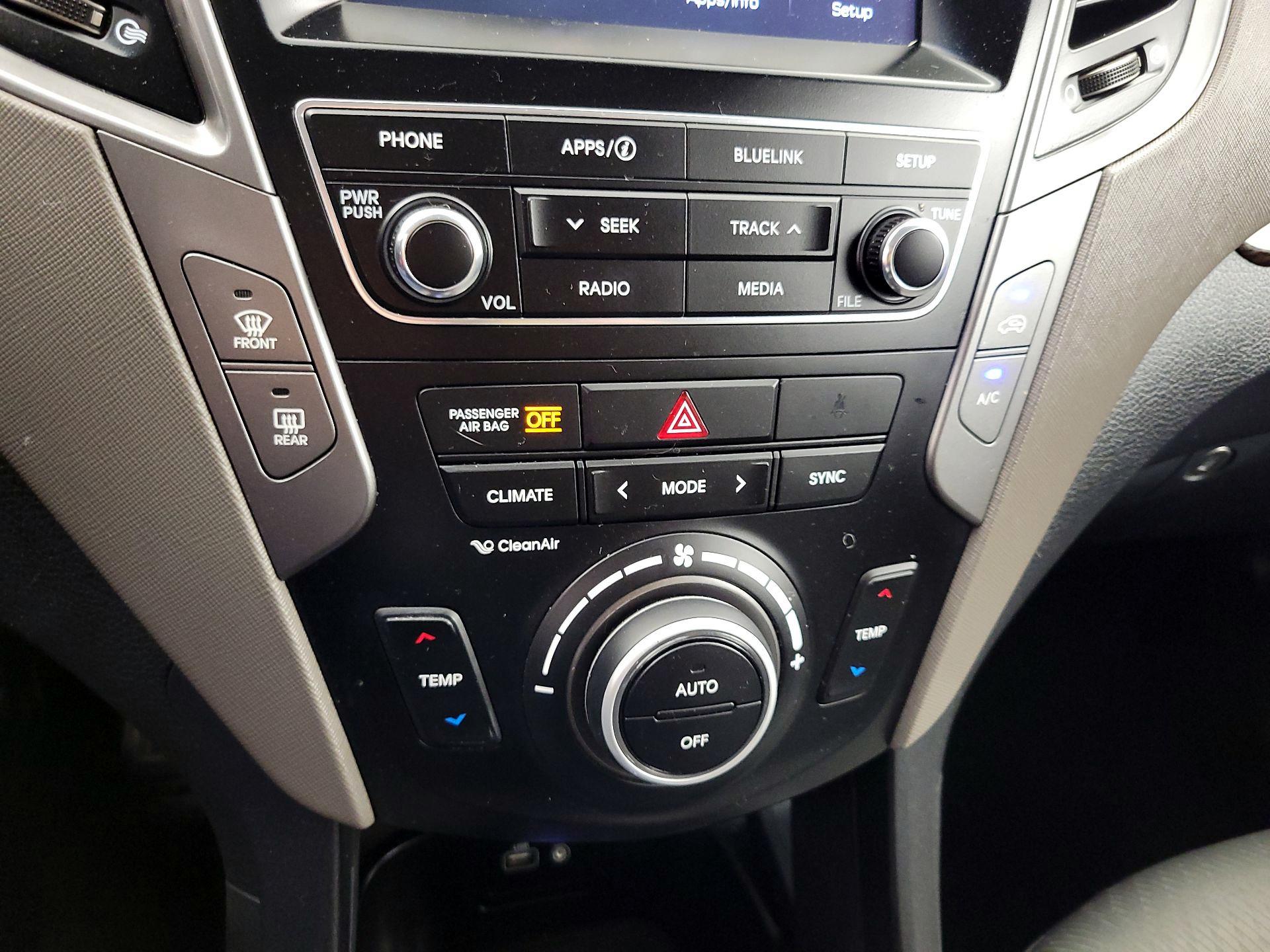 Thumbnail: 2017 Hyundai Santa Fe - 16