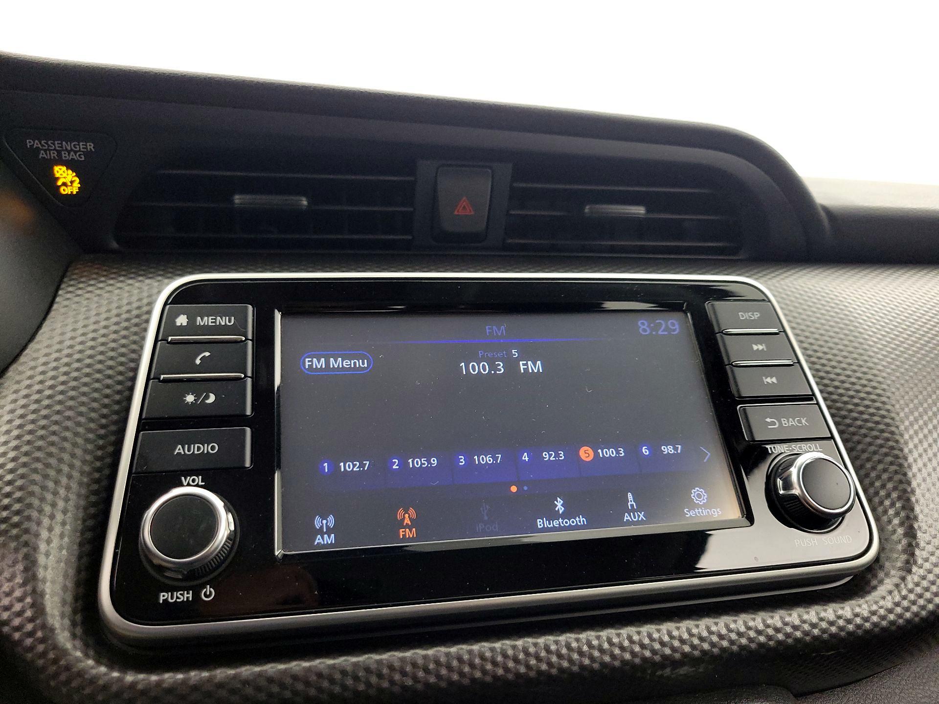 Thumbnail: 2020 Nissan Kicks - 15