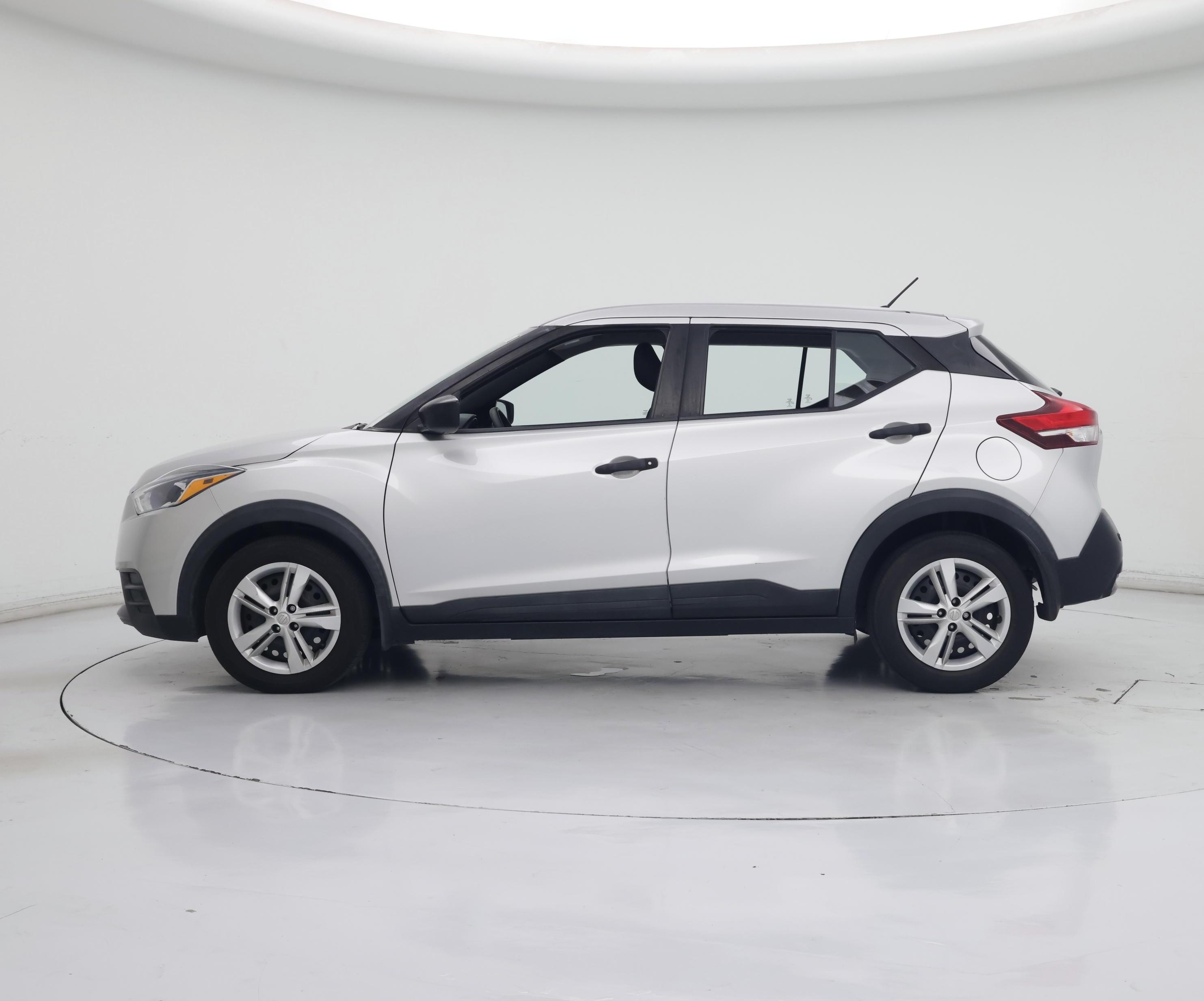 Thumbnail: 2020 Nissan Kicks - 3