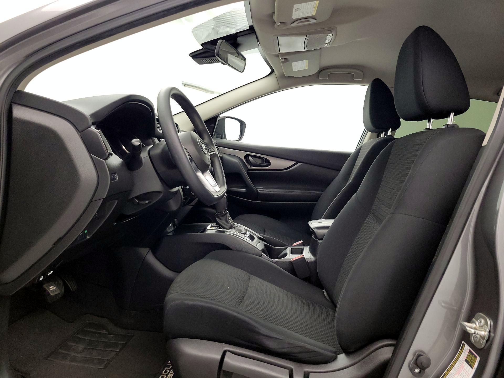 Thumbnail: 2021 Nissan Rogue Sport - 11