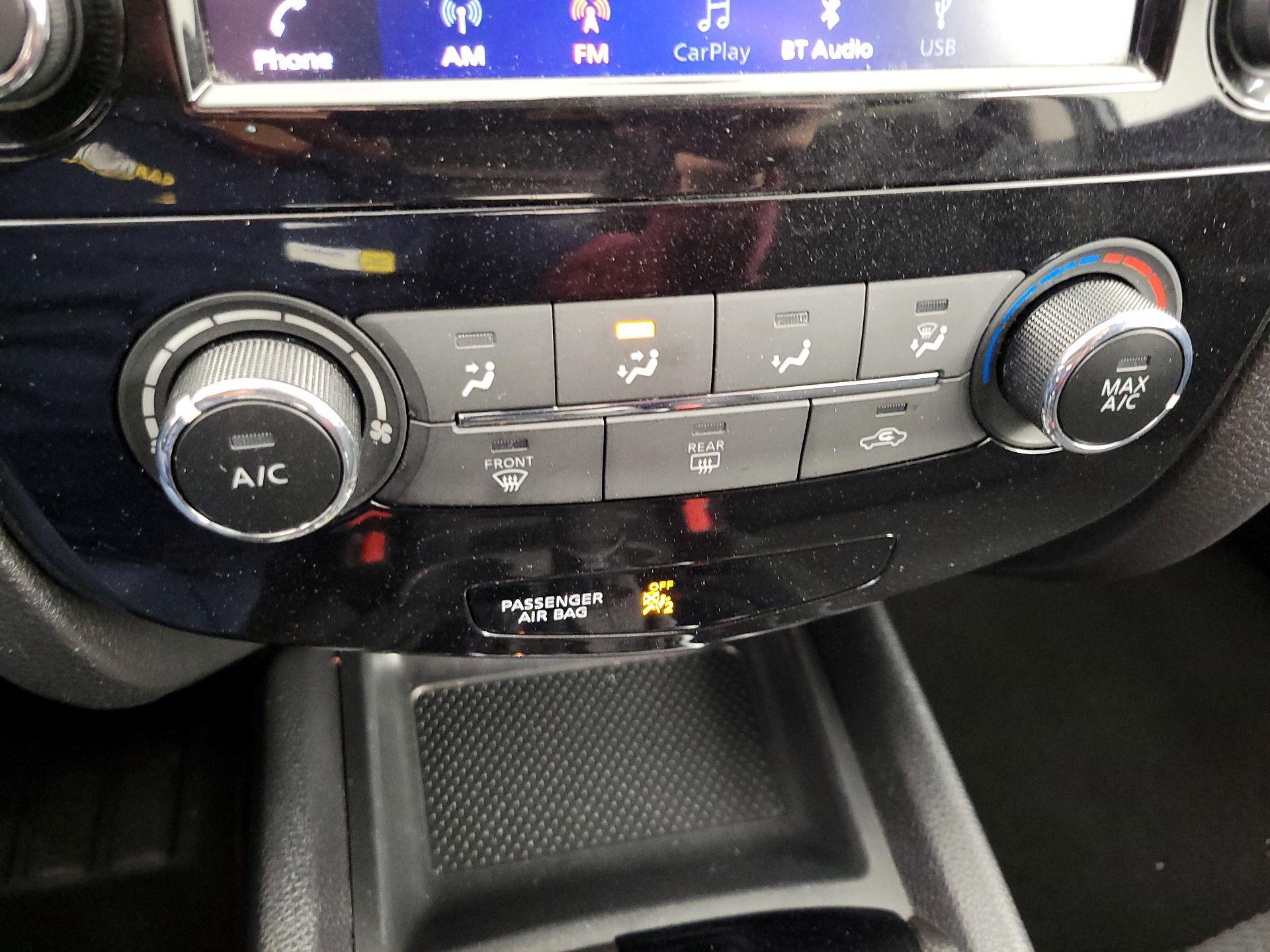 Thumbnail: 2021 Nissan Rogue Sport - 16