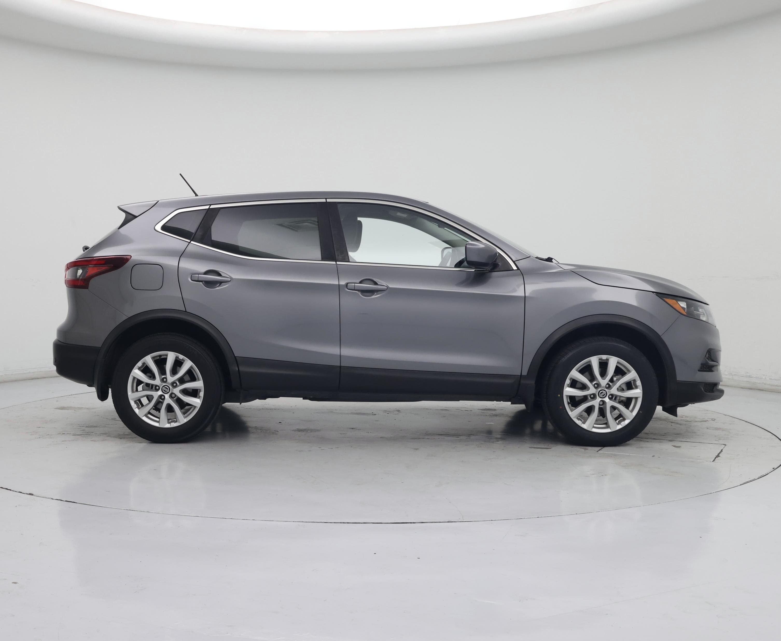 Thumbnail: 2021 Nissan Rogue Sport - 7