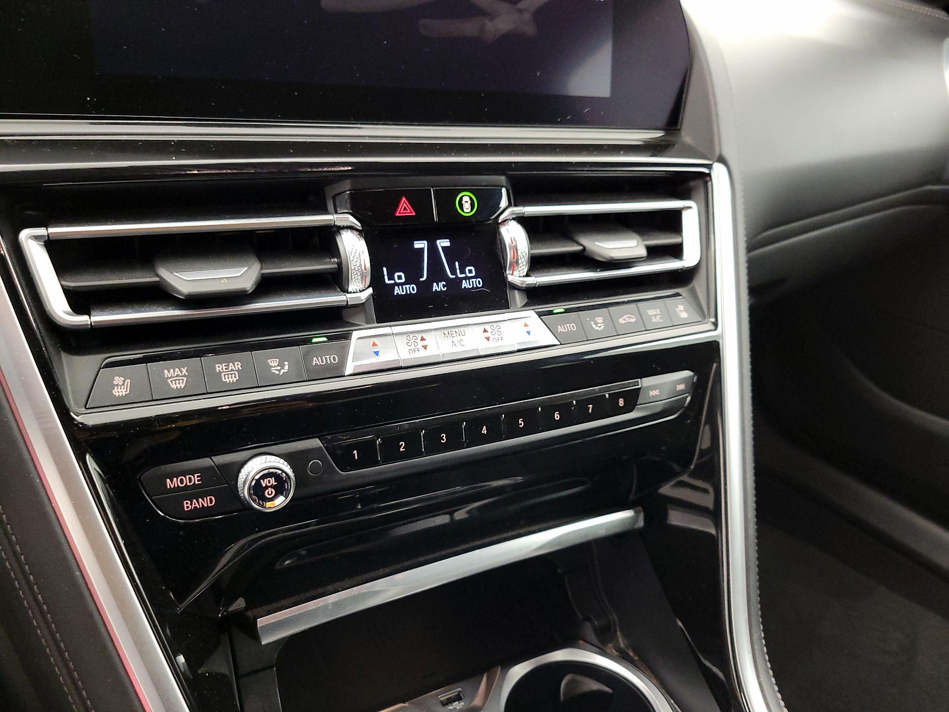 Thumbnail: 2019 BMW 8 Series - 17