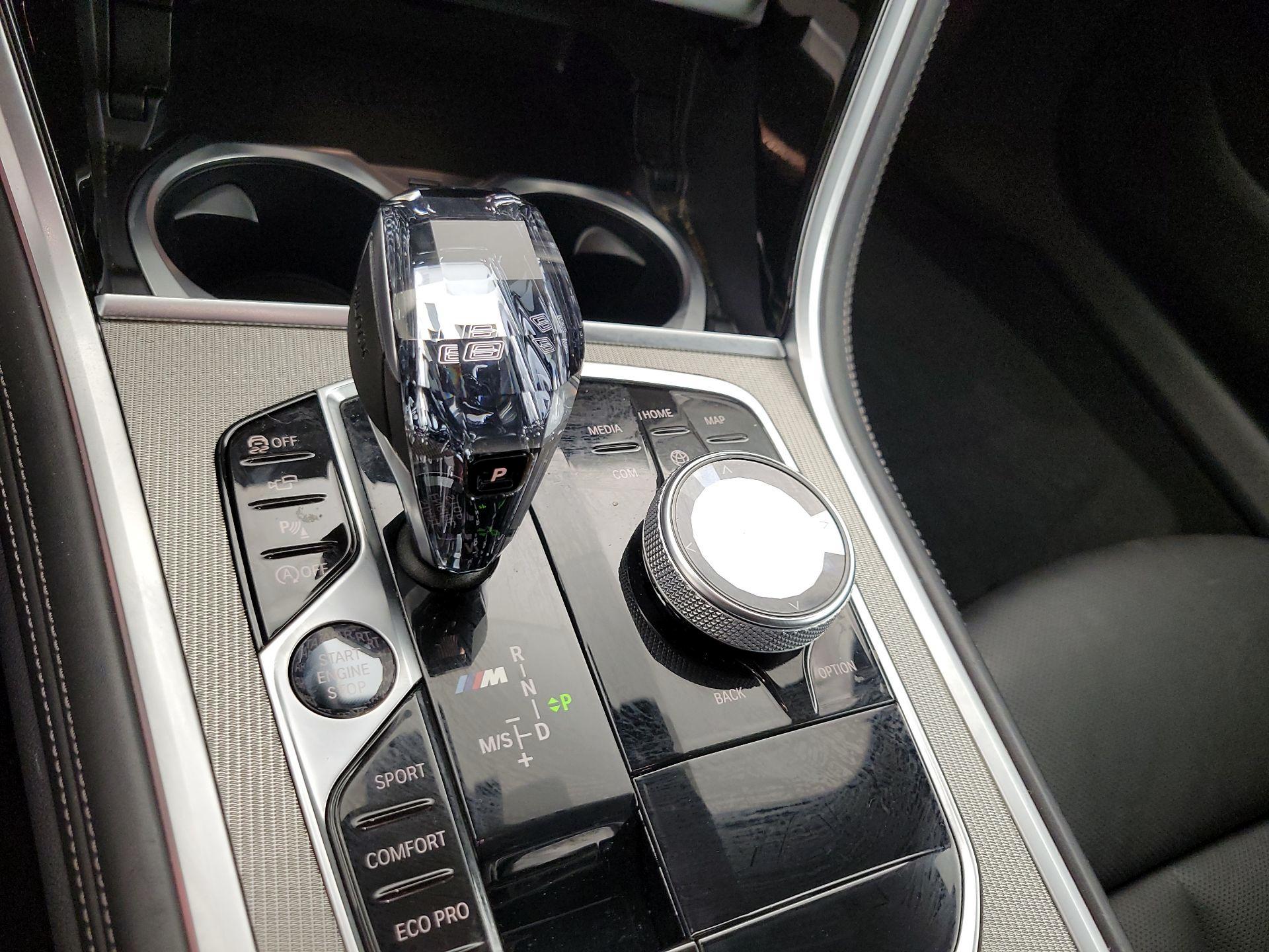 Thumbnail: 2019 BMW 8 Series - 18