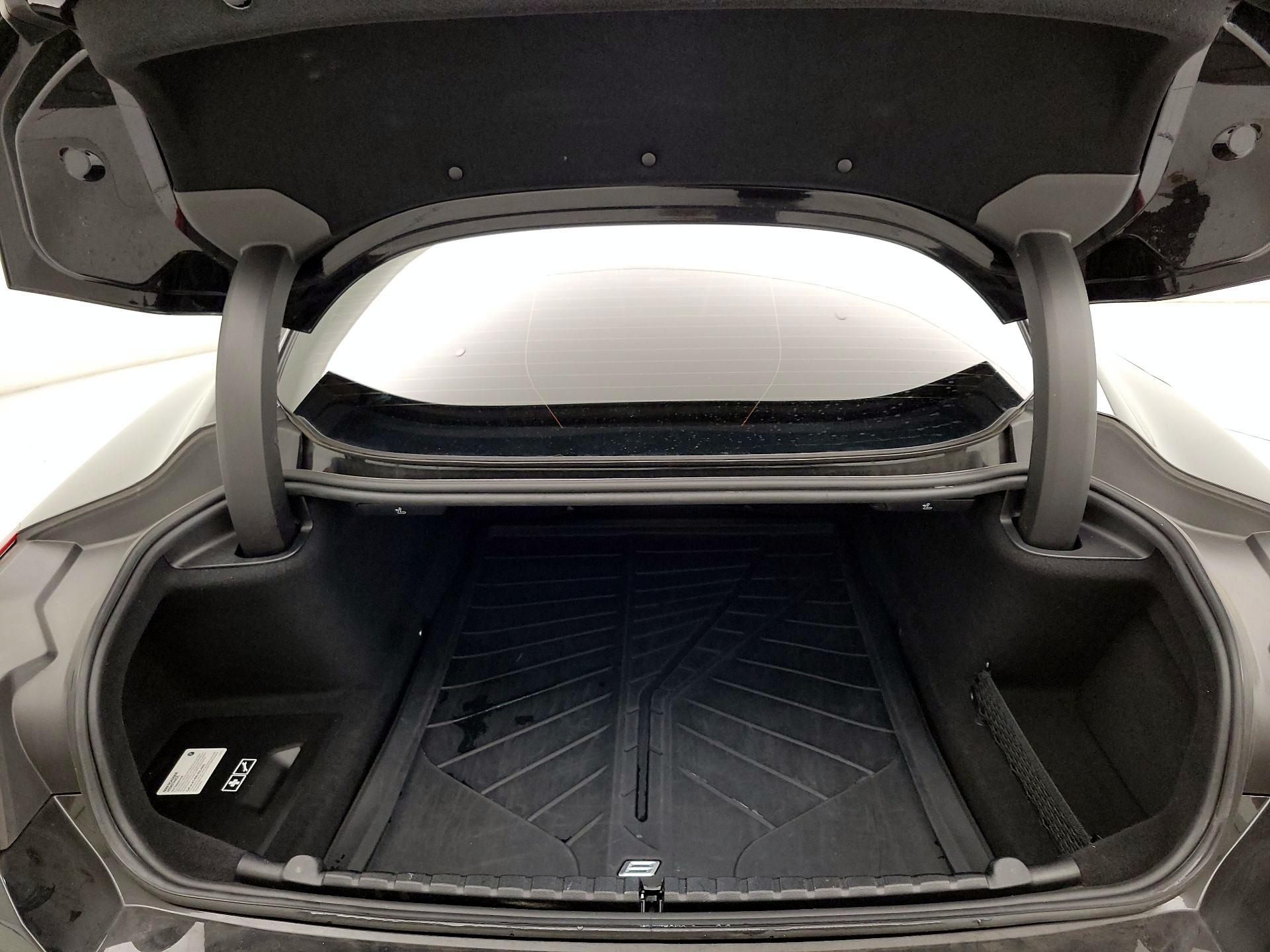 Thumbnail: 2019 BMW 8 Series - 20