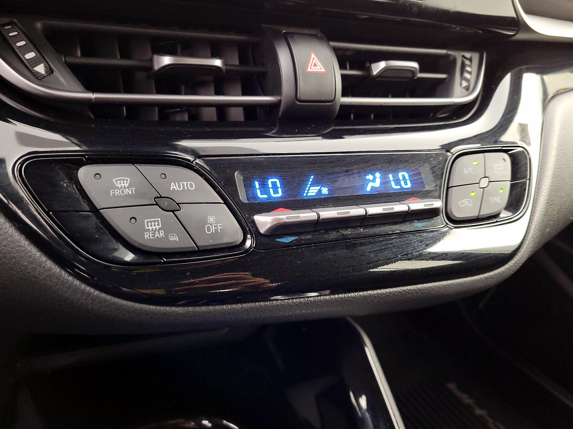 Thumbnail: 2019 Toyota C-HR - 16