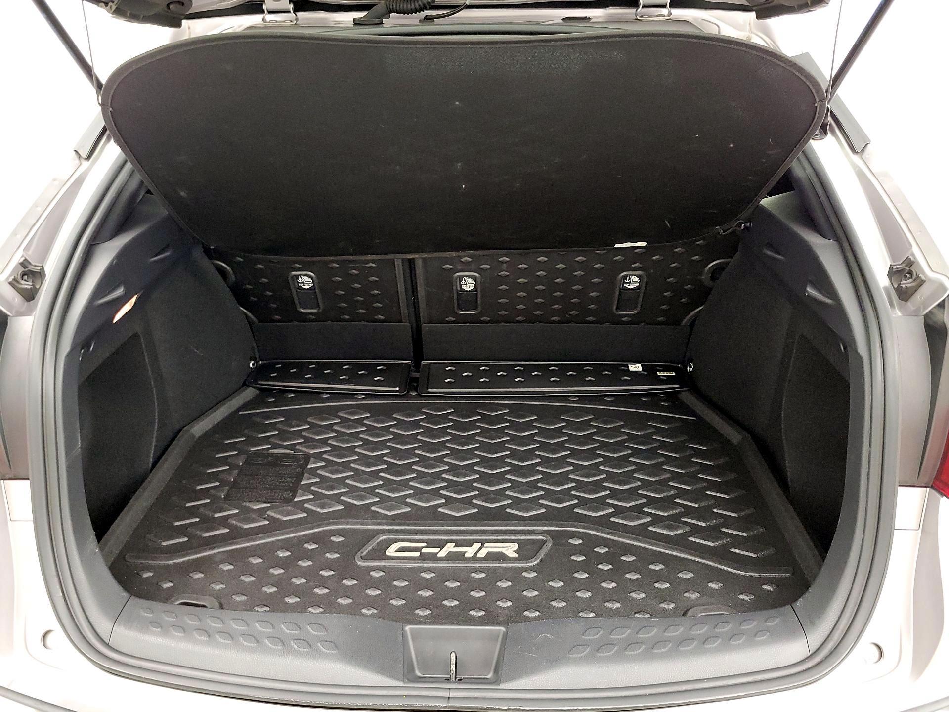 Thumbnail: 2019 Toyota C-HR - 19