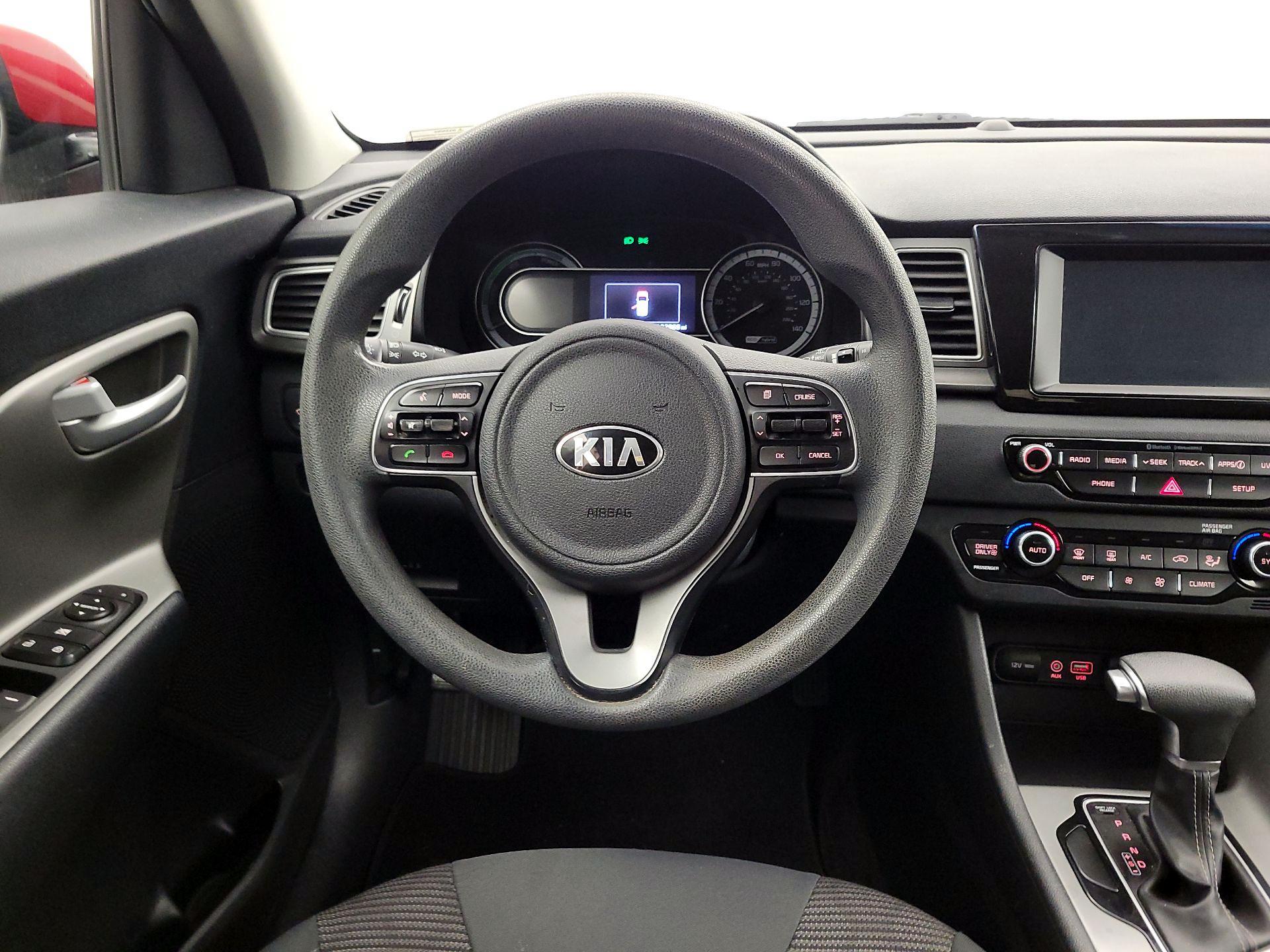 Thumbnail: 2019 Kia Niro - 10