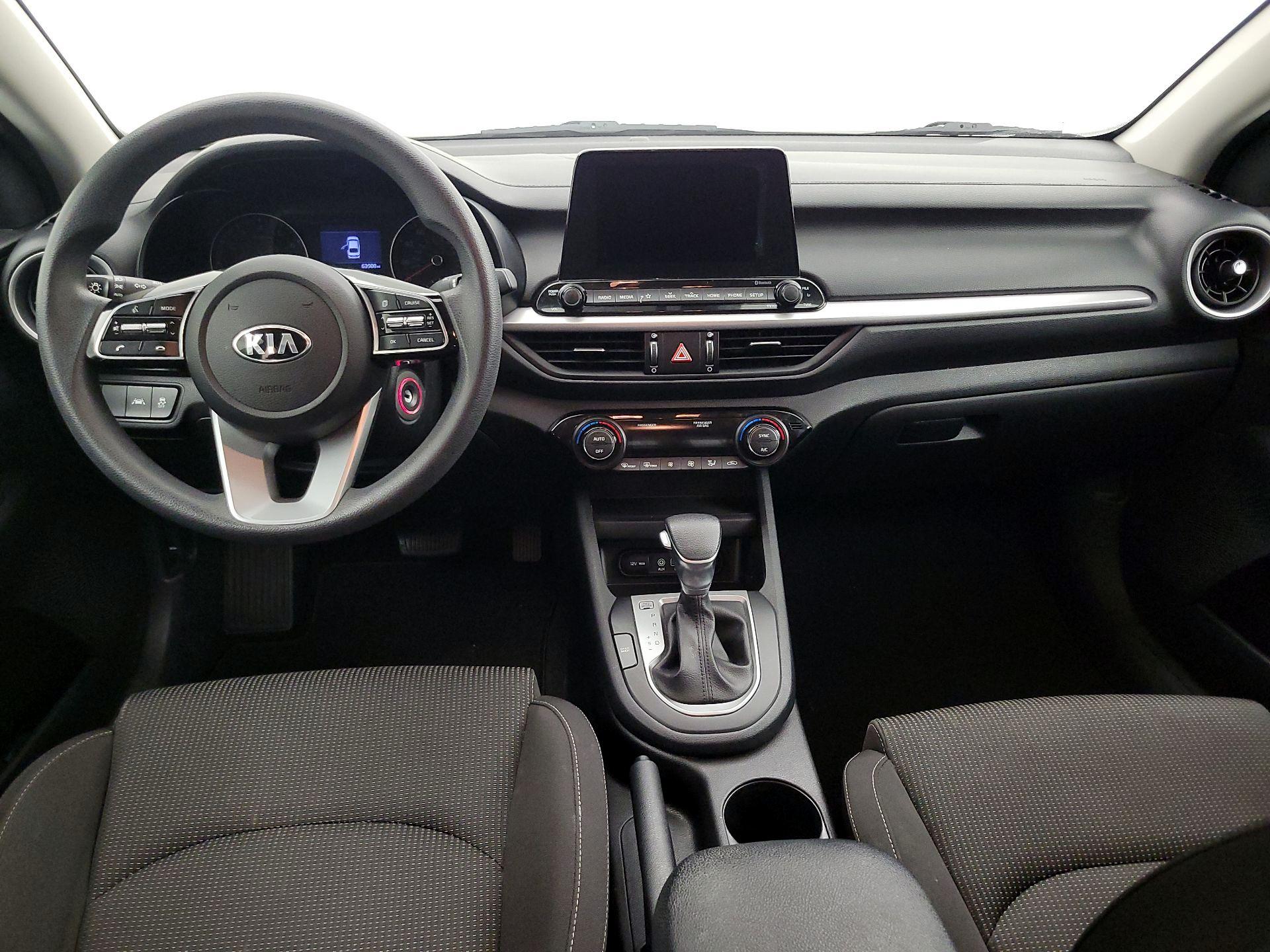 Thumbnail: 2019 Kia Forte - 9