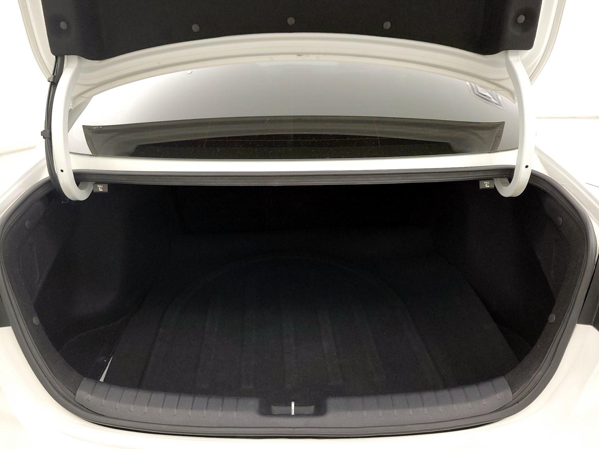 Thumbnail: 2019 Kia Forte - 19