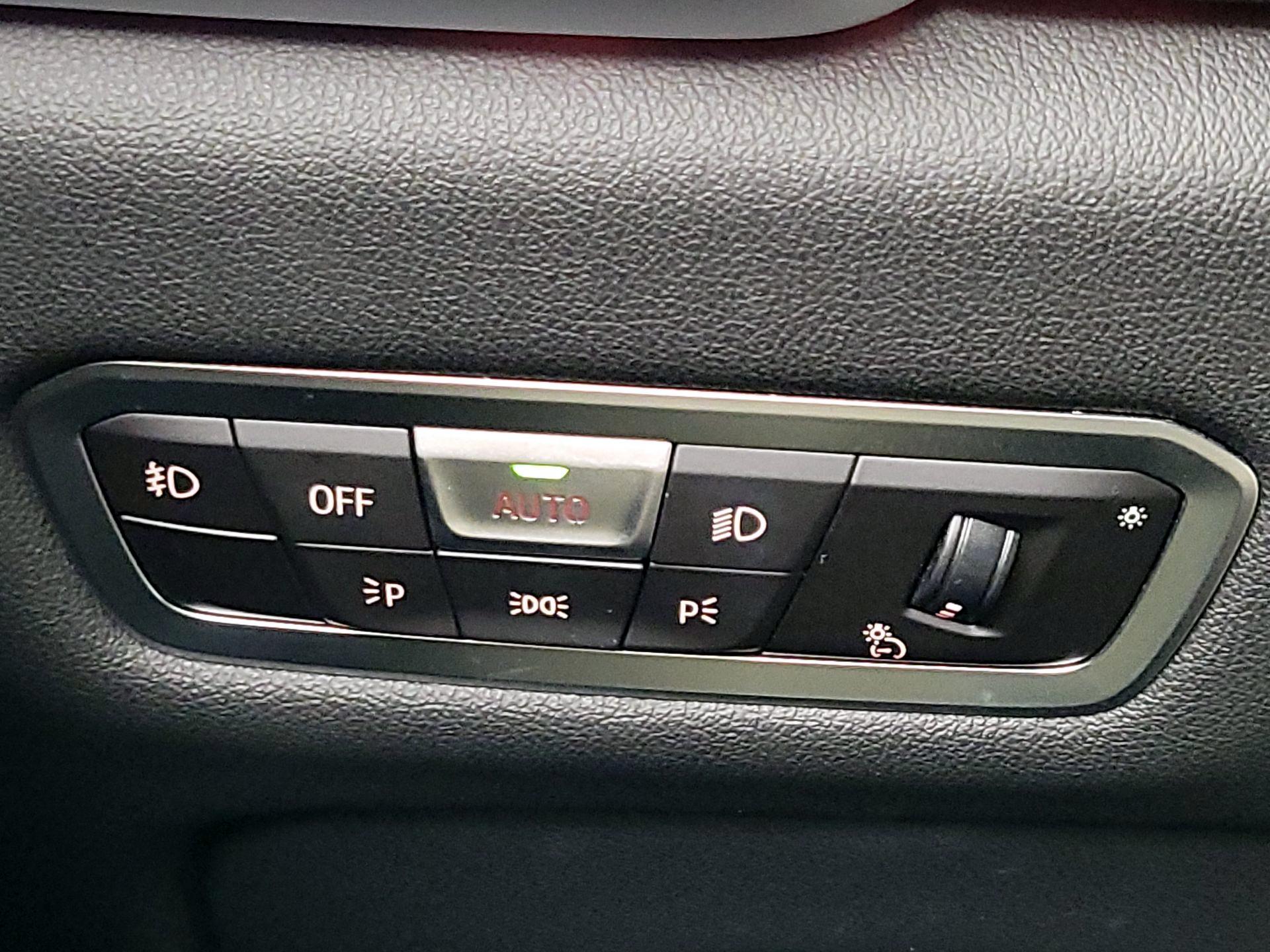 Thumbnail: 2021 BMW X5 - 13